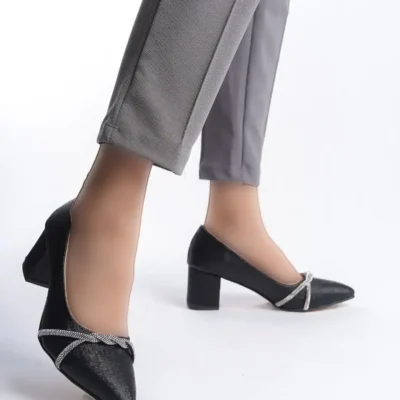 کفش اداری زنانه کفش مجلسی زنانه پاشنه بلند با نوک تیز و تزئینات سنگی - 3556