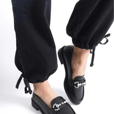 کفش تخت زنانه روزمره سیاه لاوفر با تزئینات سنگی - 4519