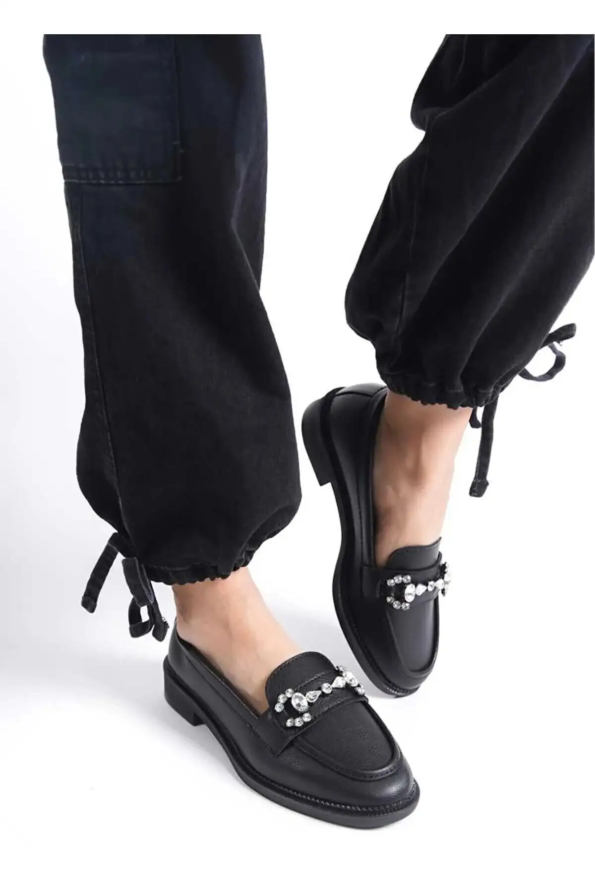 کفش تخت زنانه روزمره سیاه لاوفر با تزئینات سنگی - 4519 کفش تخت زنانه روزمره سیاه لاوفر با تزئینات سنگی - 4519