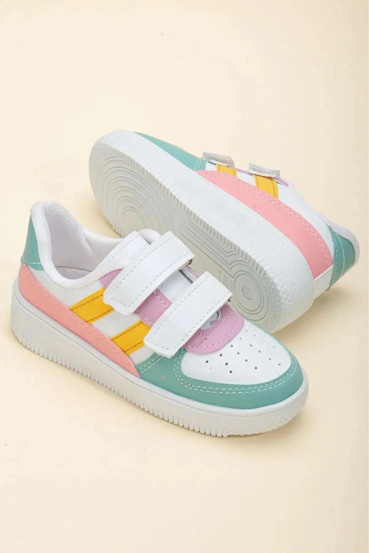 کفش بچگانه کفش اسپرت بچهگانه unisex مناسب برای مدارس - 3604 کفش بچگانه کفش اسپرت بچهگانه unisex مناسب برای مدارس - 3604