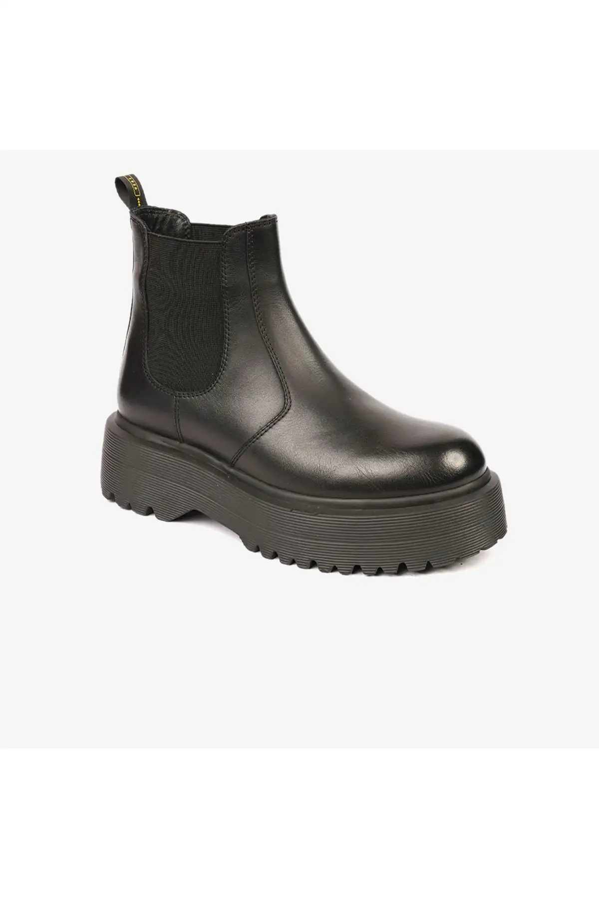 بوت و نیم‌ بوت زنانه چلسی مشکی از چرم طبیعی - 5023