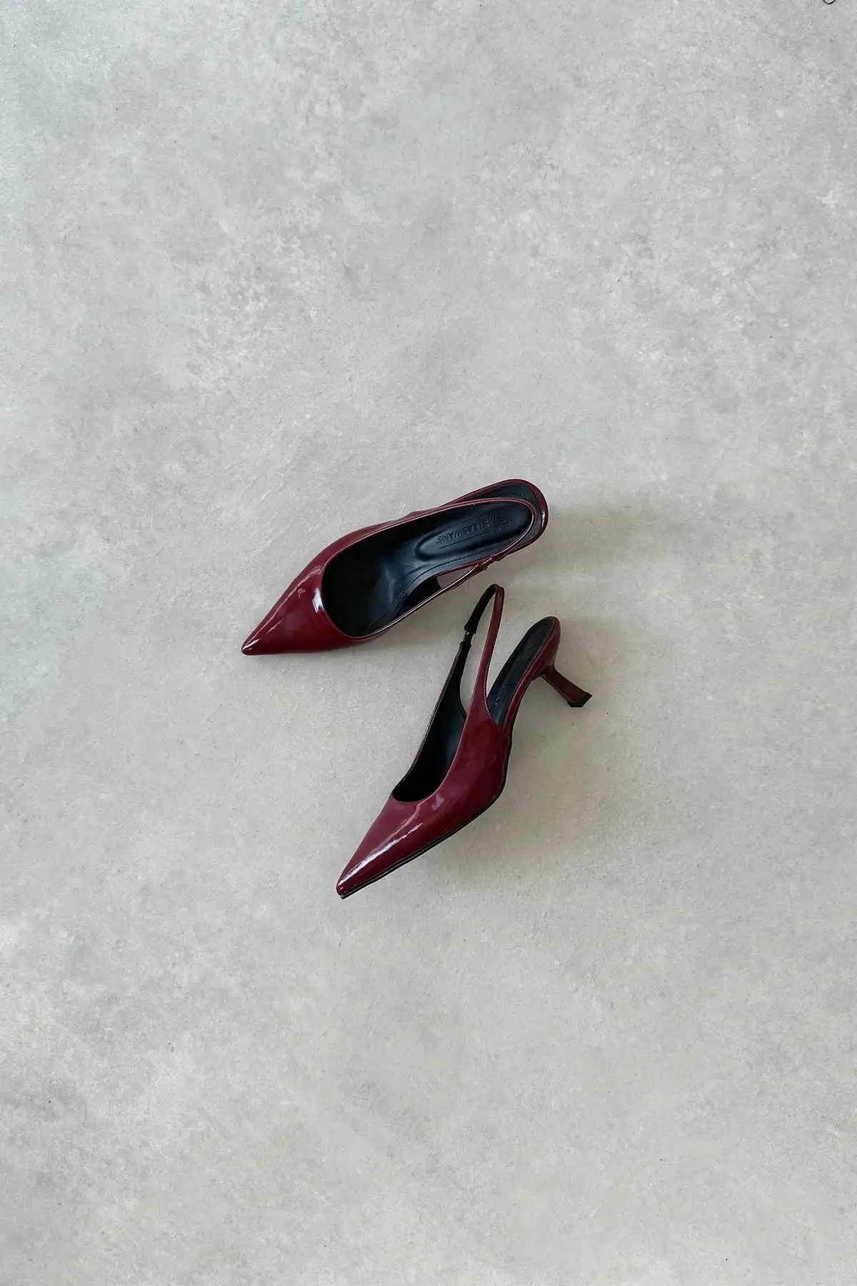 کفش پاشنه بلند زنانه دار نقرهای از جنس روکش براق به رنگ bordo - 5117 کفش پاشنه بلند زنانه دار نقرهای از جنس روکش براق به رنگ bordo - 5117