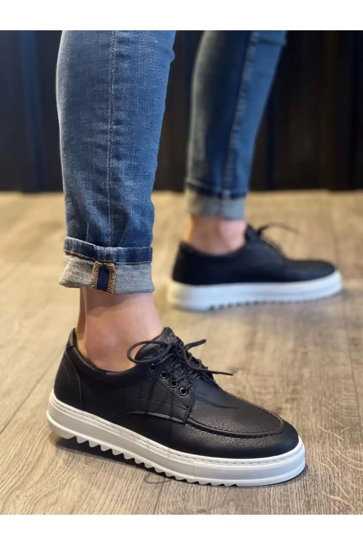 کفش روزمره مردانه  کلاسیک  با پاشنه بلند و کفی ضخیم، مدل Mp-t12 Bt، مشکی، با بند و اورتوپدیک - 5401 کفش روزمره مردانه کلاسیک با پاشنه بلند و کفی ضخیم، مدل Mp-t12 Bt، مشکی، با بند و اورتوپدیک - 5401