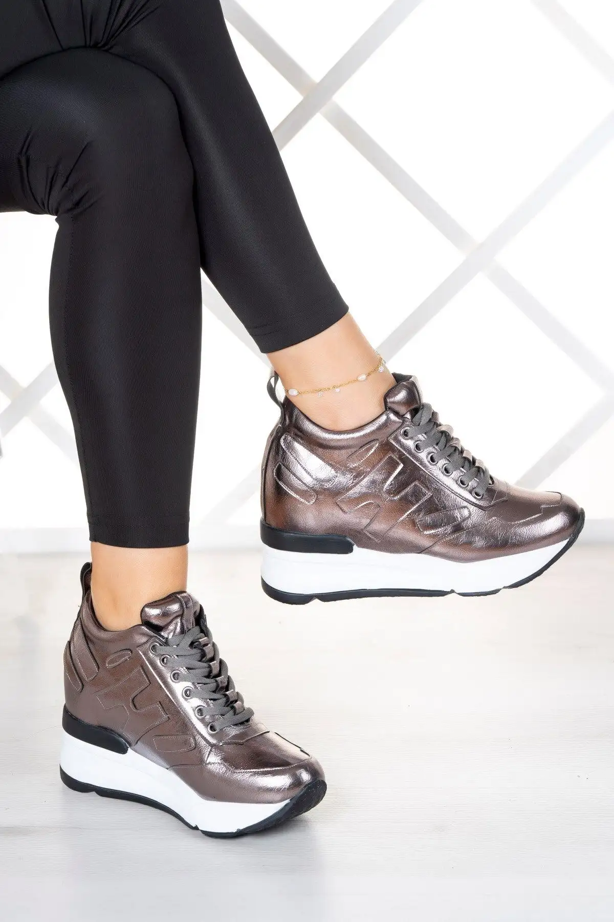 کفش پاشنه بلند زنانه  ورزشی مخفی با پاشنه مخفی ماریای جیری وگان - 4366 کفش پاشنه بلند زنانه ورزشی مخفی با پاشنه مخفی ماریای جیری وگان - 4366