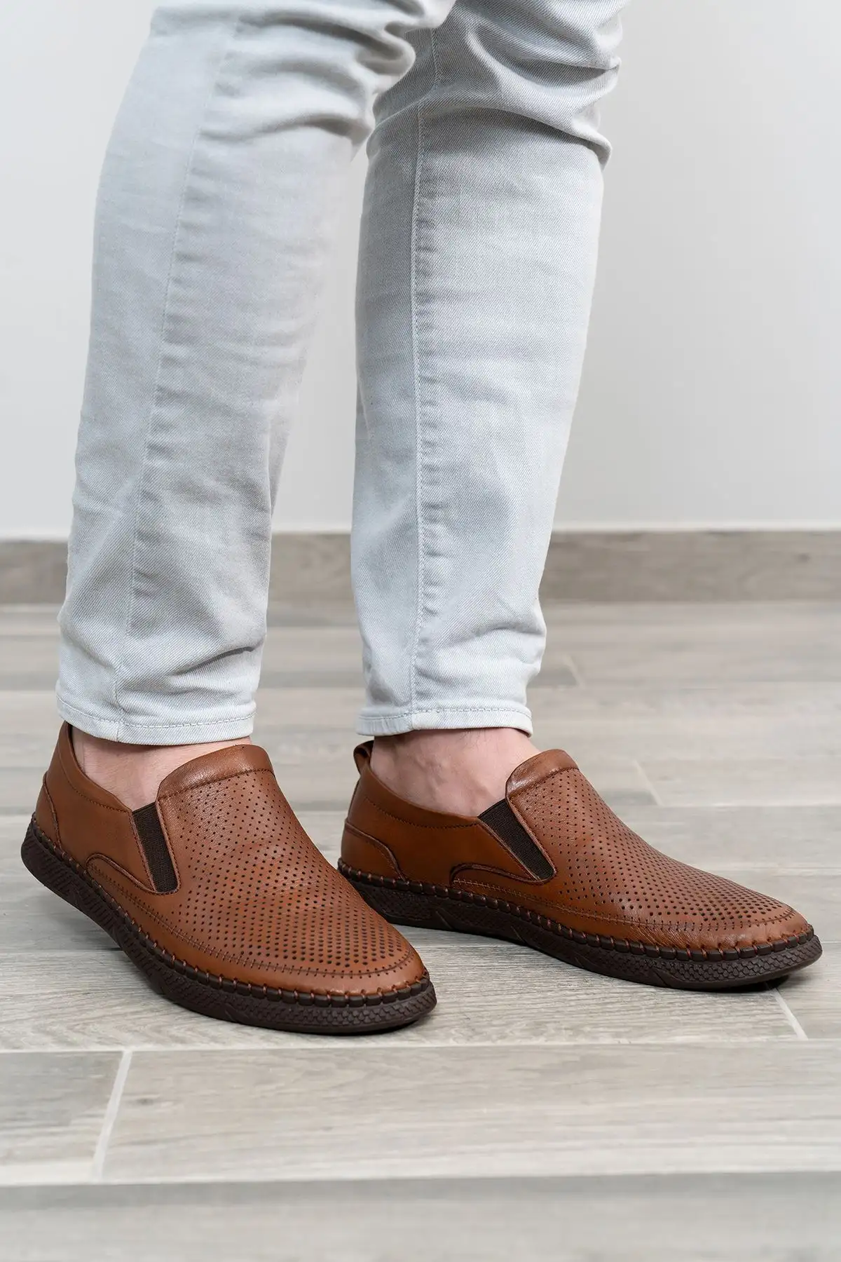 کفش روزمره مردانه -   چرم طبیعی
-
-  تابستانی
-  لوفر چرم قهوهای - 5397 کفش روزمره مردانه - چرم طبیعی - - تابستانی - لوفر چرم قهوهای - 5397