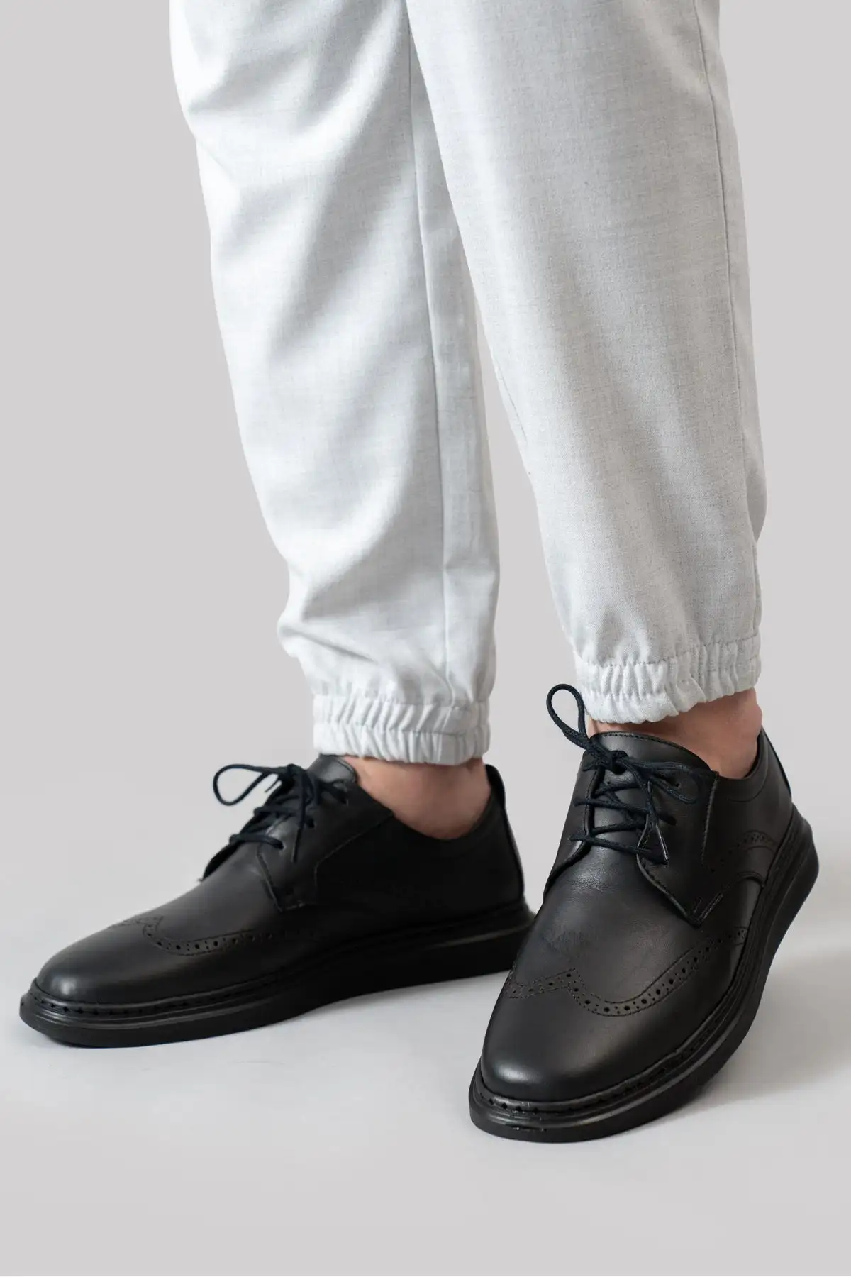 کفش رسمی مردانه 1. کلاسیک 2. از جنس چرم طبیعی 3. روزمره 4. لوفر 5. غیر - 5373