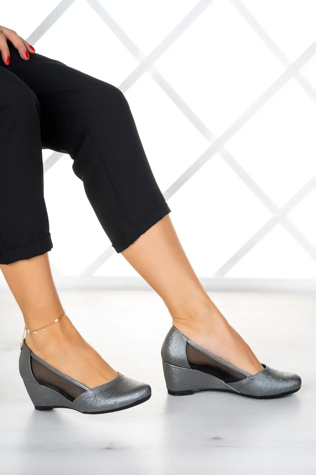 کفش پاشنه بلند زنانه  پاشنه  دارای کفی نانو مشکی اویلین - 4337 کفش پاشنه بلند زنانه پاشنه دارای کفی نانو مشکی اویلین - 4337