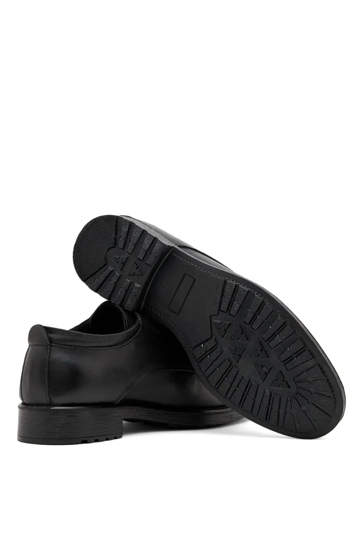 کفش رسمی مردانه کفش مردانه کلاسیک چرم طبیعی سیاه ۳۶-۴۸ - 3900 کفش رسمی مردانه کفش مردانه کلاسیک چرم طبیعی سیاه ۳۶-۴۸ - 3900