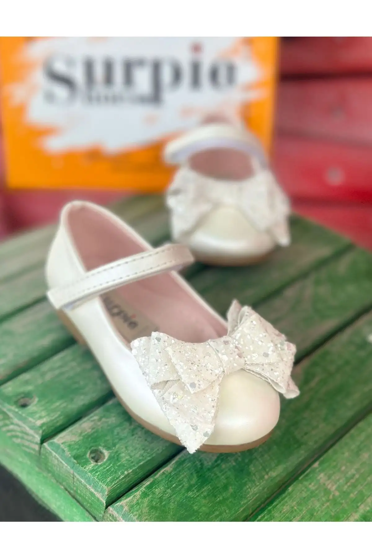 کفش دخترانه لپ‌لپ با جزئیات پاپیون و کفی طبی، طبی بچه‌گانه - 5212