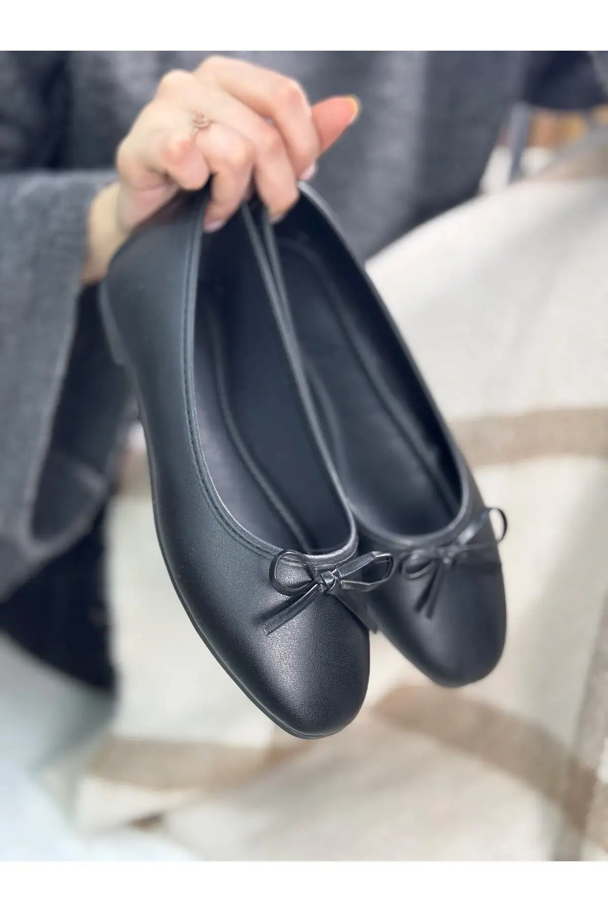 کفش مجلسی زنانه  باله روزمره  با نوک گرد و پاپیون، طرح پوست تمساح، راحت با زیره دندانهدار. - 5436 کفش مجلسی زنانه باله روزمره با نوک گرد و پاپیون، طرح پوست تمساح، راحت با زیره دندانهدار. - 5436