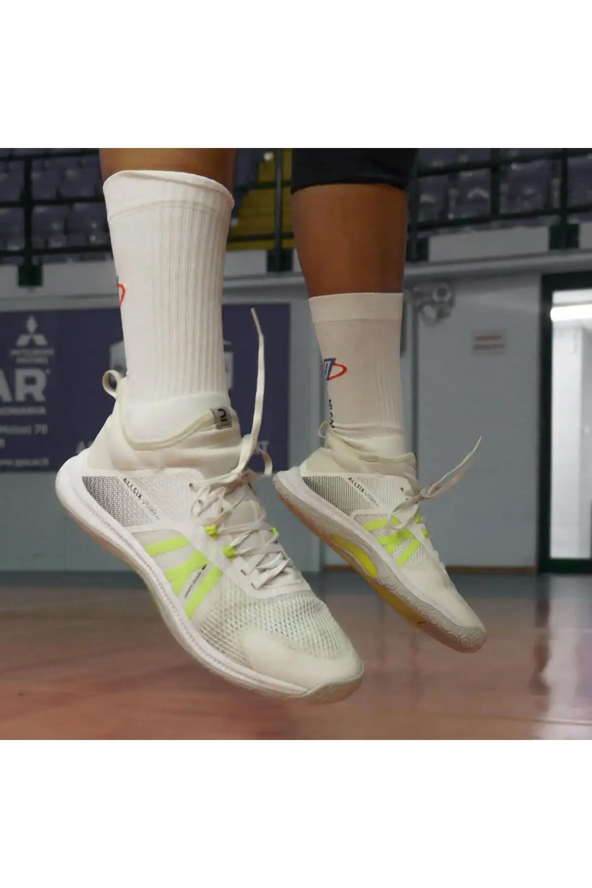 کفش والیبال کفش والیبال آلسیکس - سفید/زرد - فیت - 3334 کفش والیبال کفش والیبال آلسیکس - سفید/زرد - فیت - 3334