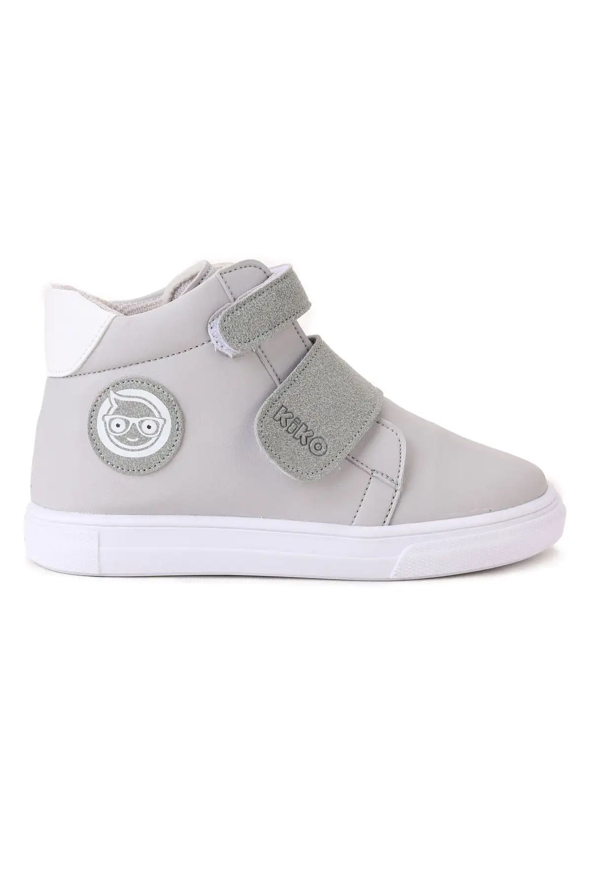 بوت بچگانه کفش روزمره بچهگانه مدل کایوتی با قفل چسبی - 3393 بوت بچگانه کفش روزمره بچهگانه مدل کایوتی با قفل چسبی - 3393