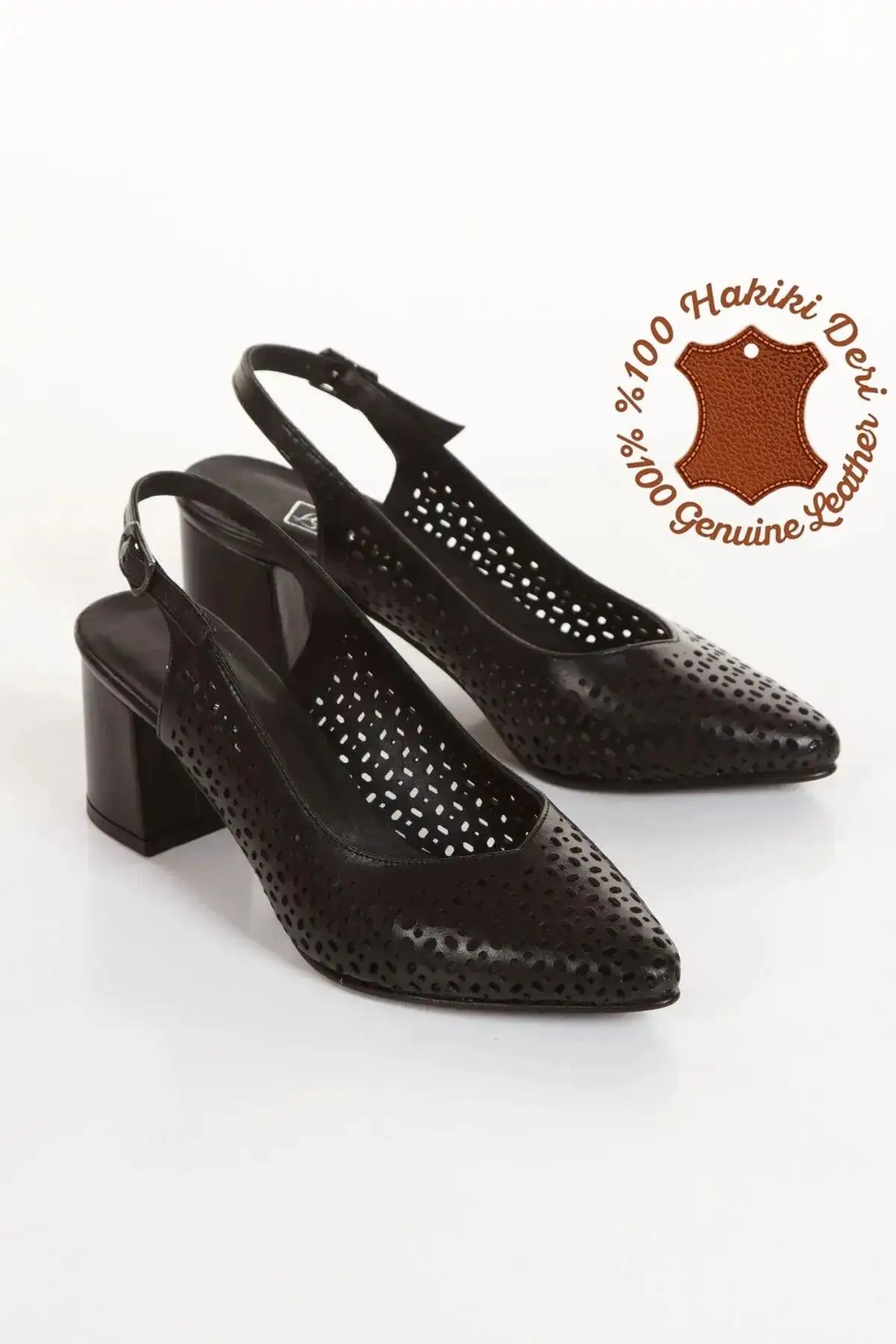 کفش پاشنه بلند زنانه  دار کلاسیک  مشکی از چرم اصل، با پاشنه ضخیم و نوک تیز، و طراحی لیزری در قسمت پشت باز. - 4327 کفش پاشنه بلند زنانه دار کلاسیک مشکی از چرم اصل، با پاشنه ضخیم و نوک تیز، و طراحی لیزری در قسمت پشت باز. - 4327