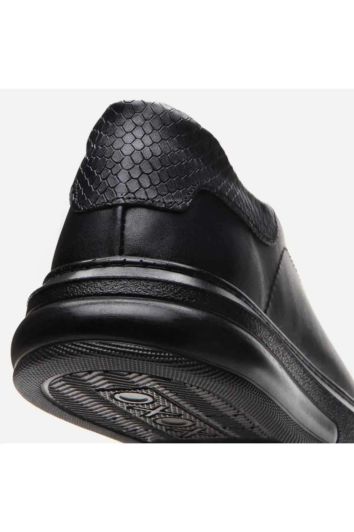 کفش روزمره مردانه کفش روزمره مردانه لاکولیورت - 3212 کفش روزمره مردانه کفش روزمره مردانه لاکولیورت - 3212