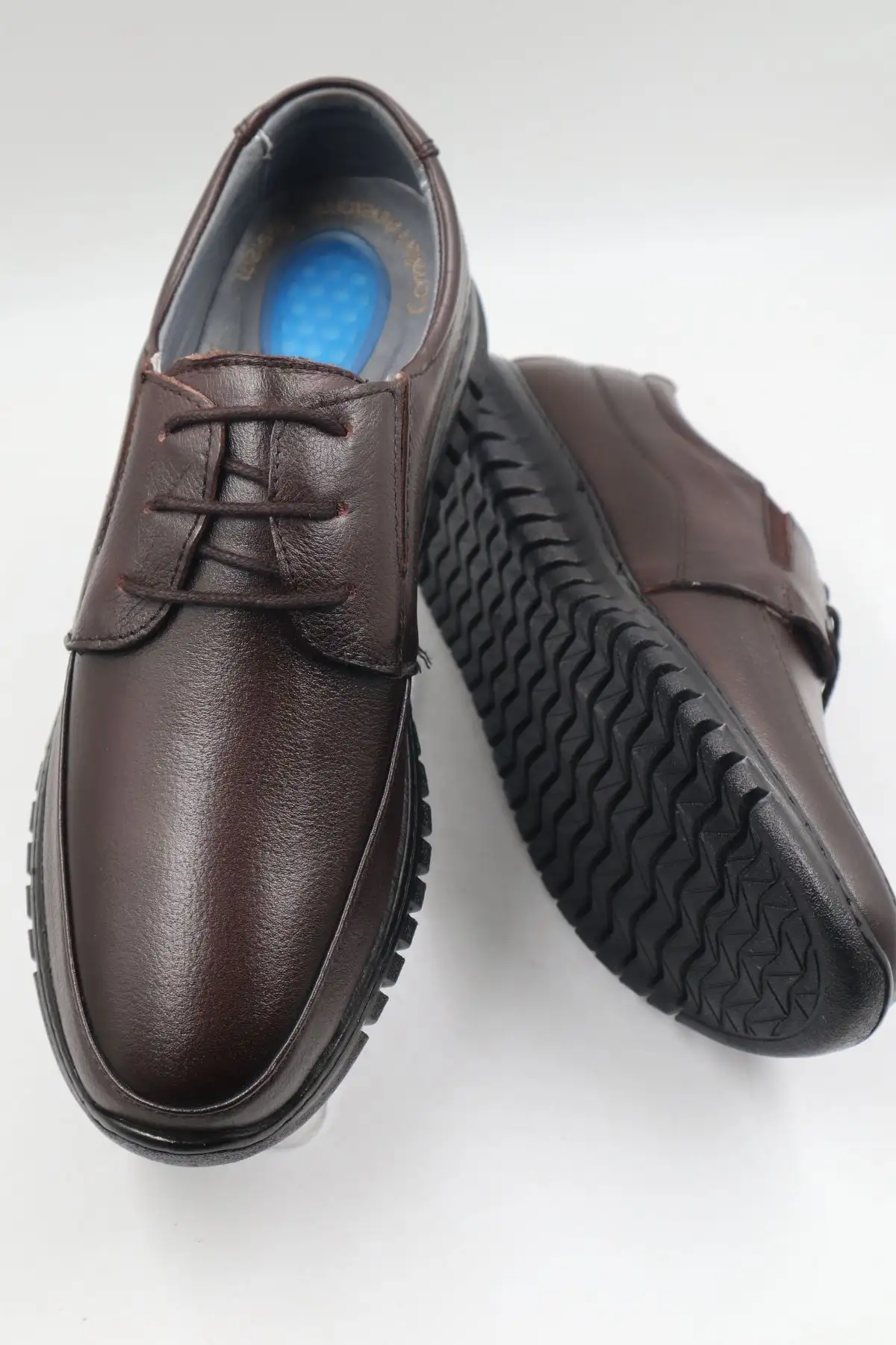 کفش رسمی مردانه کفش روزمره مردانه چرم اصل فوق العاده راحت جلی قهوهای - 3926 کفش رسمی مردانه کفش روزمره مردانه چرم اصل فوق العاده راحت جلی قهوهای - 3926