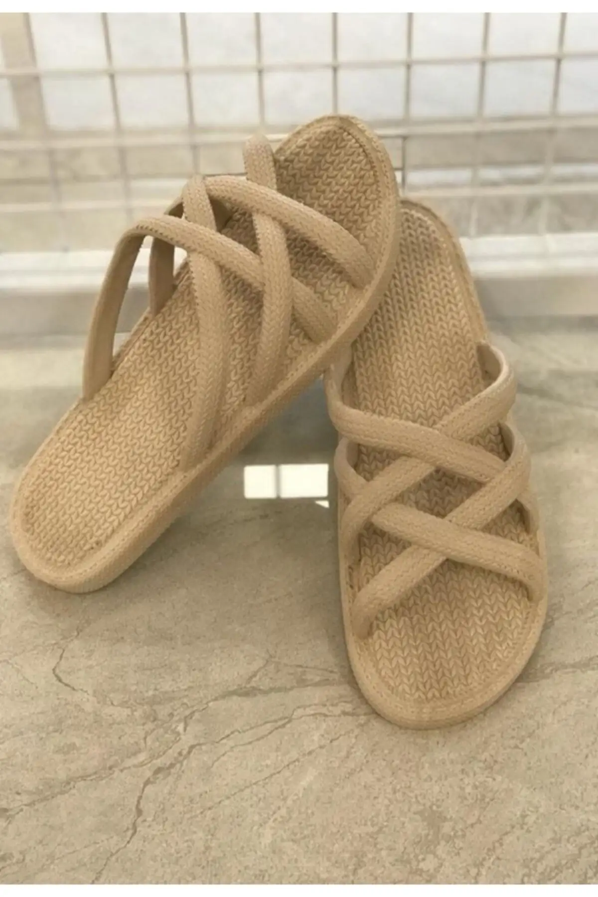 کفش راحتی خانه زیرپایی زنانه با طراحی بافت و ضد لغزش - 4595 کفش راحتی خانه زیرپایی زنانه با طراحی بافت و ضد لغزش - 4595