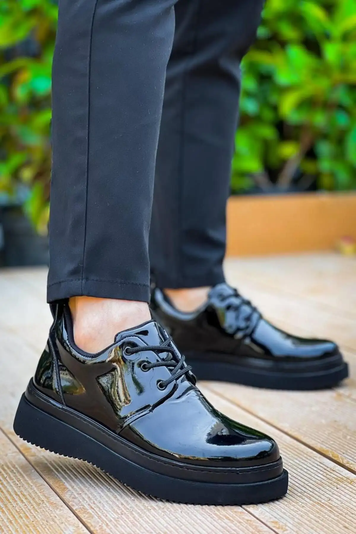 کفش رسمی مردانه   کژوال با بند بوتری و زیره ضخیم دورتموند - مشکی لاکدار - 4634 کفش رسمی مردانه کژوال با بند بوتری و زیره ضخیم دورتموند - مشکی لاکدار - 4634