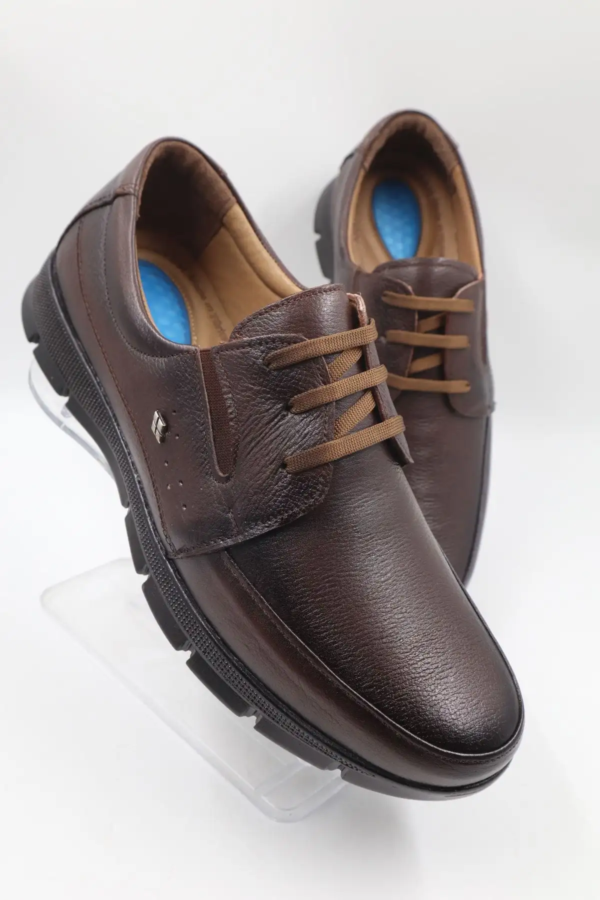 کفش روزمره مردانه ultra راحت جلی با طراحی اورتوپدیک و جنس کامل چرم مشکی - 4800