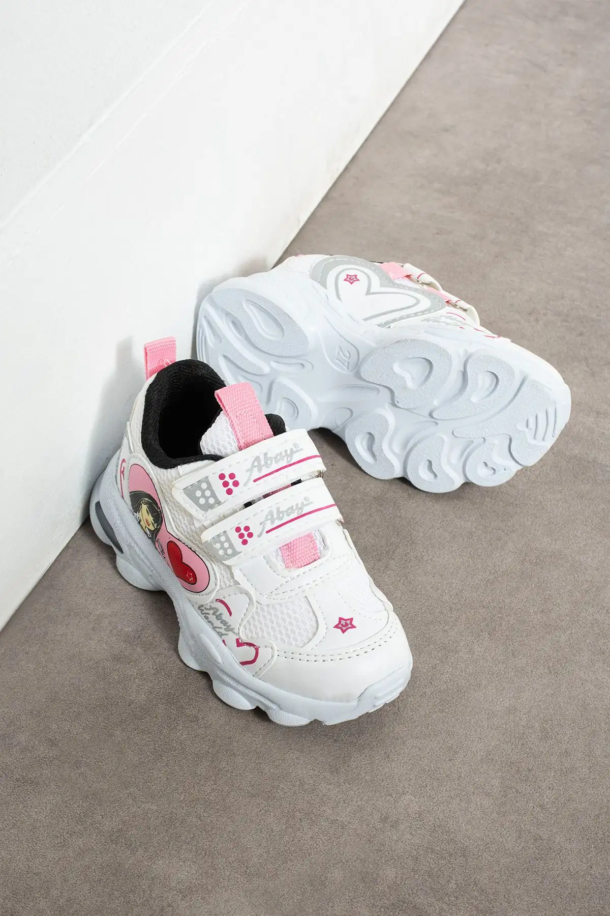 کفش دخترانه کفش دخترانه راحت، تنفسپذیر، انعطافپذیر و راحت ارتوپدیک - 3800 کفش دخترانه کفش دخترانه راحت، تنفسپذیر، انعطافپذیر و راحت ارتوپدیک - 3800