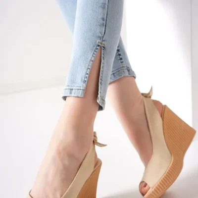 کفش پاشنه‌ بلند زنانه سندل به رنگ بژ - 4344