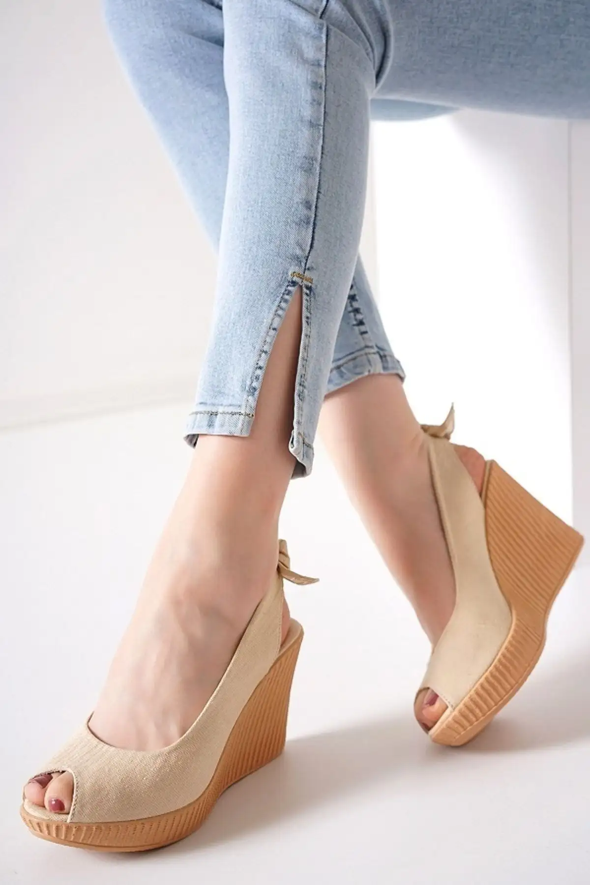 کفش پاشنه بلند زنانه سندل به رنگ بژ - 4344 کفش پاشنه بلند زنانه سندل به رنگ بژ - 4344