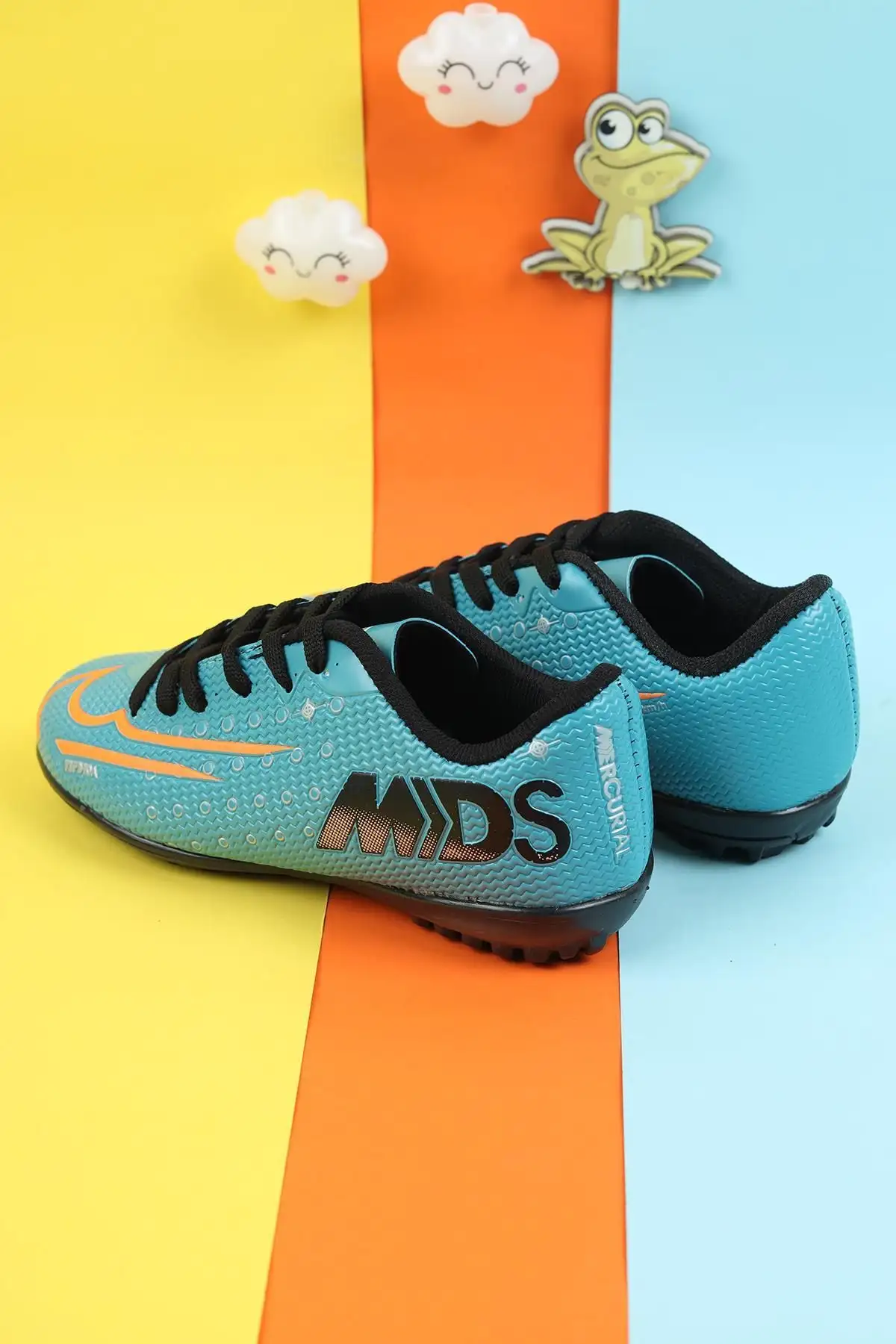 کفش پسرانه کفش فوتبال با کفی لاستیکی برای زمینهای چمن مصنوعی، مخصوص بانوان و آقایان - 3776 کفش پسرانه کفش فوتبال با کفی لاستیکی برای زمینهای چمن مصنوعی، مخصوص بانوان و آقایان - 3776