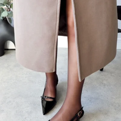 کفش اداری زنانه پاشنه بلند با کعب براق سیاه و بند تک با نوک تیز - 5078