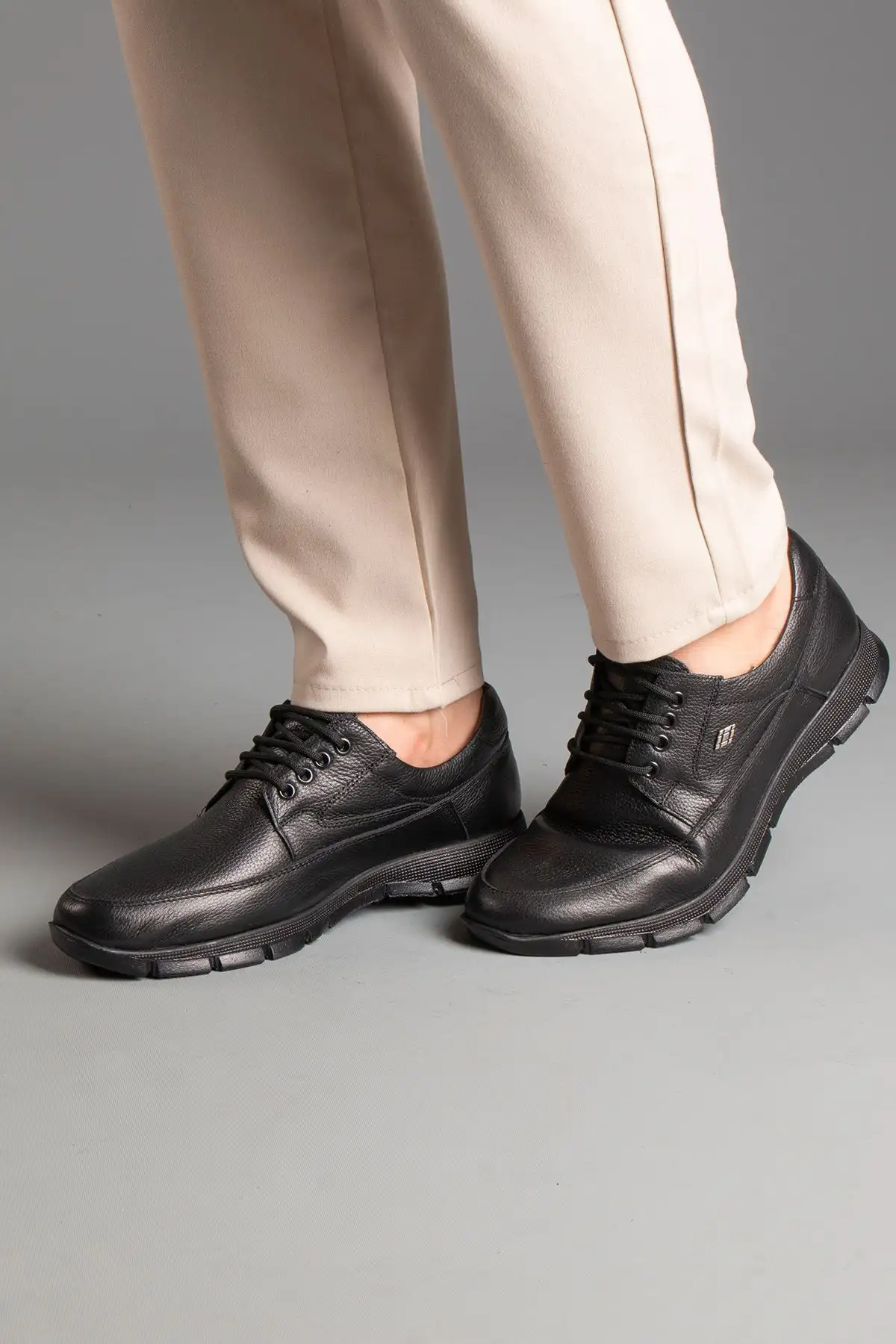 کفش روزمره مردانه زمستانی چرم با ماساژ پاشنه ارتوپدیک - 4809