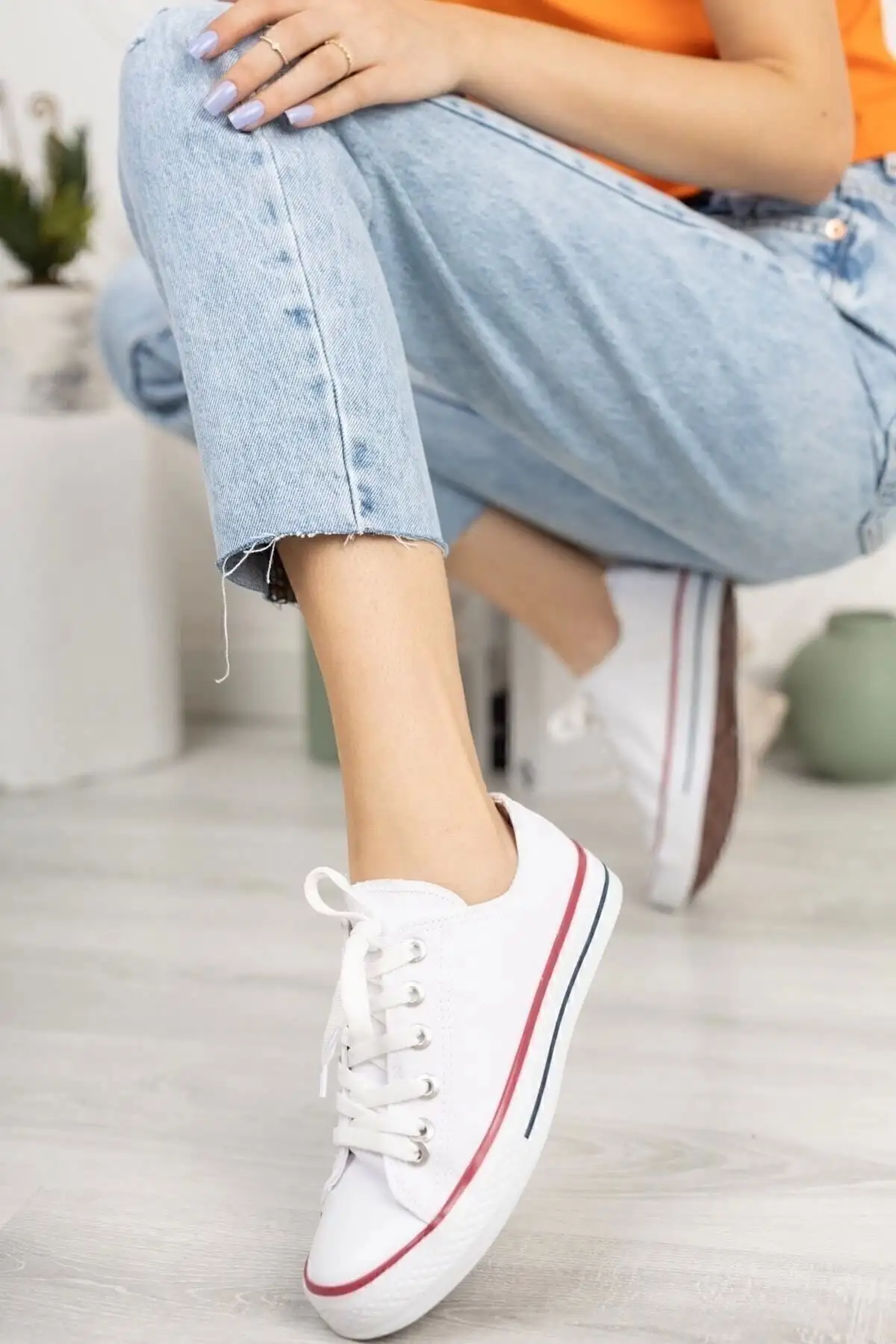 کفش پسرانه ورزشی سفید کتان کوتاه یونیسکس - 4471 کفش پسرانه ورزشی سفید کتان کوتاه یونیسکس - 4471