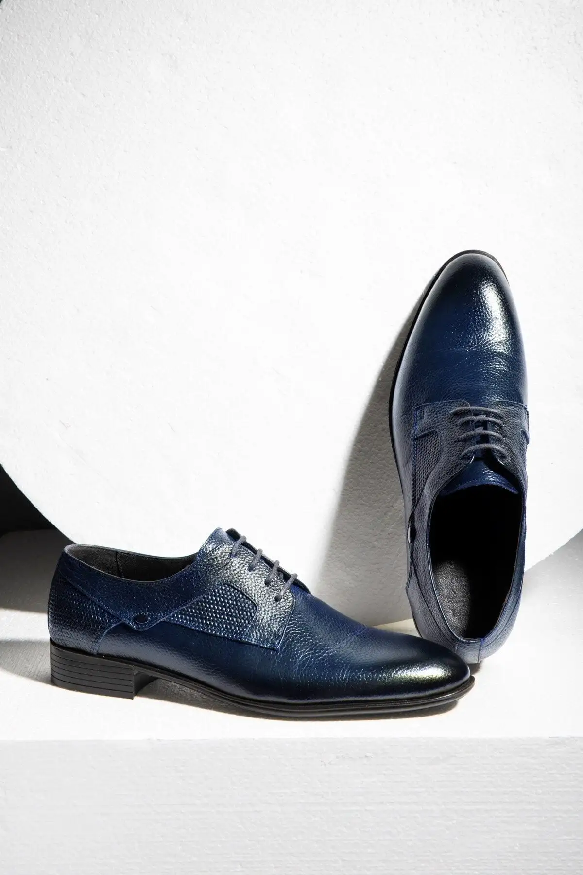 سایز بزرگ مردانه - کفش کلاسیک مردانه چرم طبیعی سَس
- کفش کلاسیک دربی
- کفش کلاسیک با بند - 3491 سایز بزرگ مردانه - کفش کلاسیک مردانه چرم طبیعی سَس - کفش کلاسیک دربی - کفش کلاسیک با بند - 3491