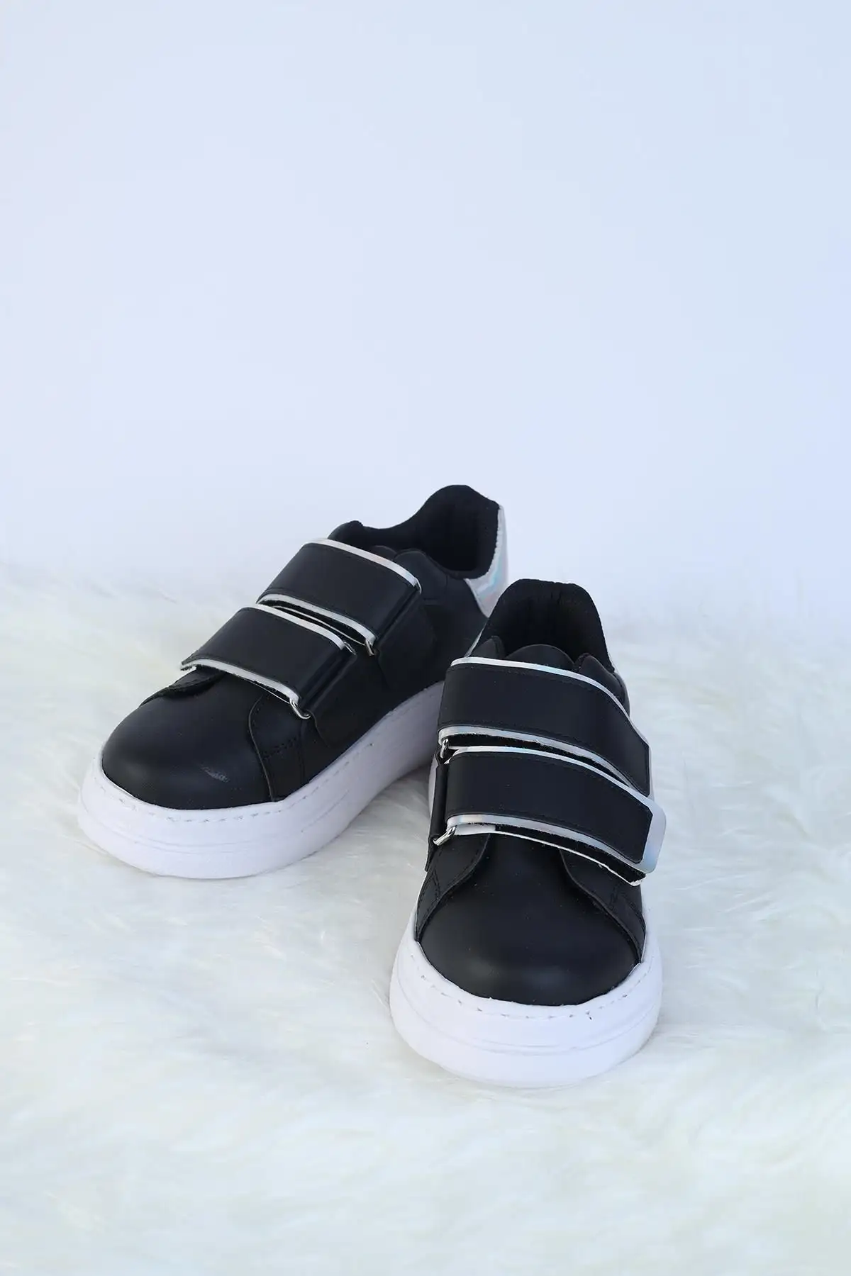 کفش دخترانه کفش ورزشی ساده کودک با زیره انعطافپذیر و راحت، مناسب برای استفاده عمومی و تنفسپذیر - 3813 کفش دخترانه کفش ورزشی ساده کودک با زیره انعطافپذیر و راحت، مناسب برای استفاده عمومی و تنفسپذیر - 3813