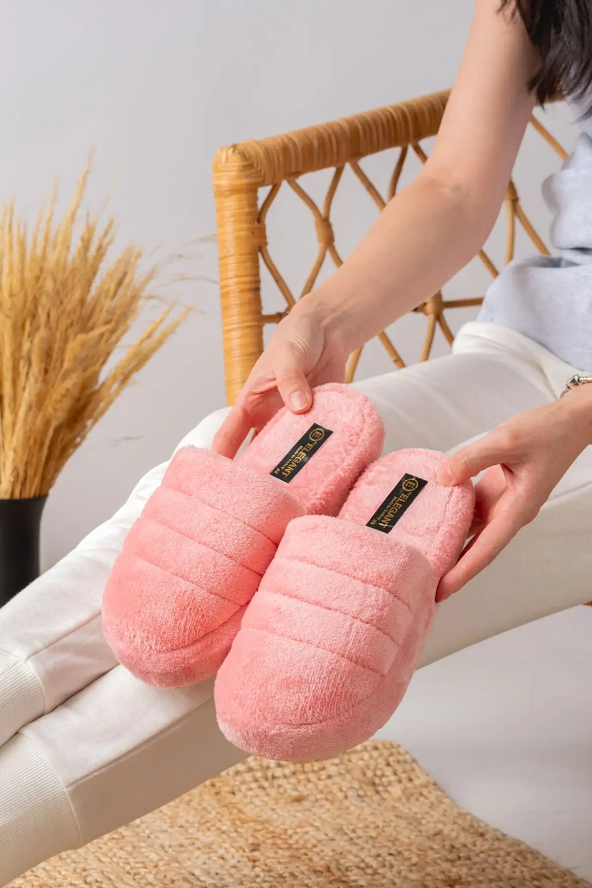 کفش راحتی خانه ترجمه محصول به فارسی: «دمپایی زنانه سکوت سه عددی، دمپایی  برای ، دمپایی مهمان، دمپایی جهیزیه» - 4608 کفش راحتی خانه ترجمه محصول به فارسی: «دمپایی زنانه سکوت سه عددی، دمپایی برای ، دمپایی مهمان، دمپایی جهیزیه» - 4608