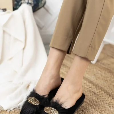 کفش راحتی خانه دمپایی زنانه سیاه، دمپایی زمستانی پشمالو با سنگ‌های زینتی، دمپایی با کفی نرم، دمپایی تزئینی برای جهیزیه - 3976