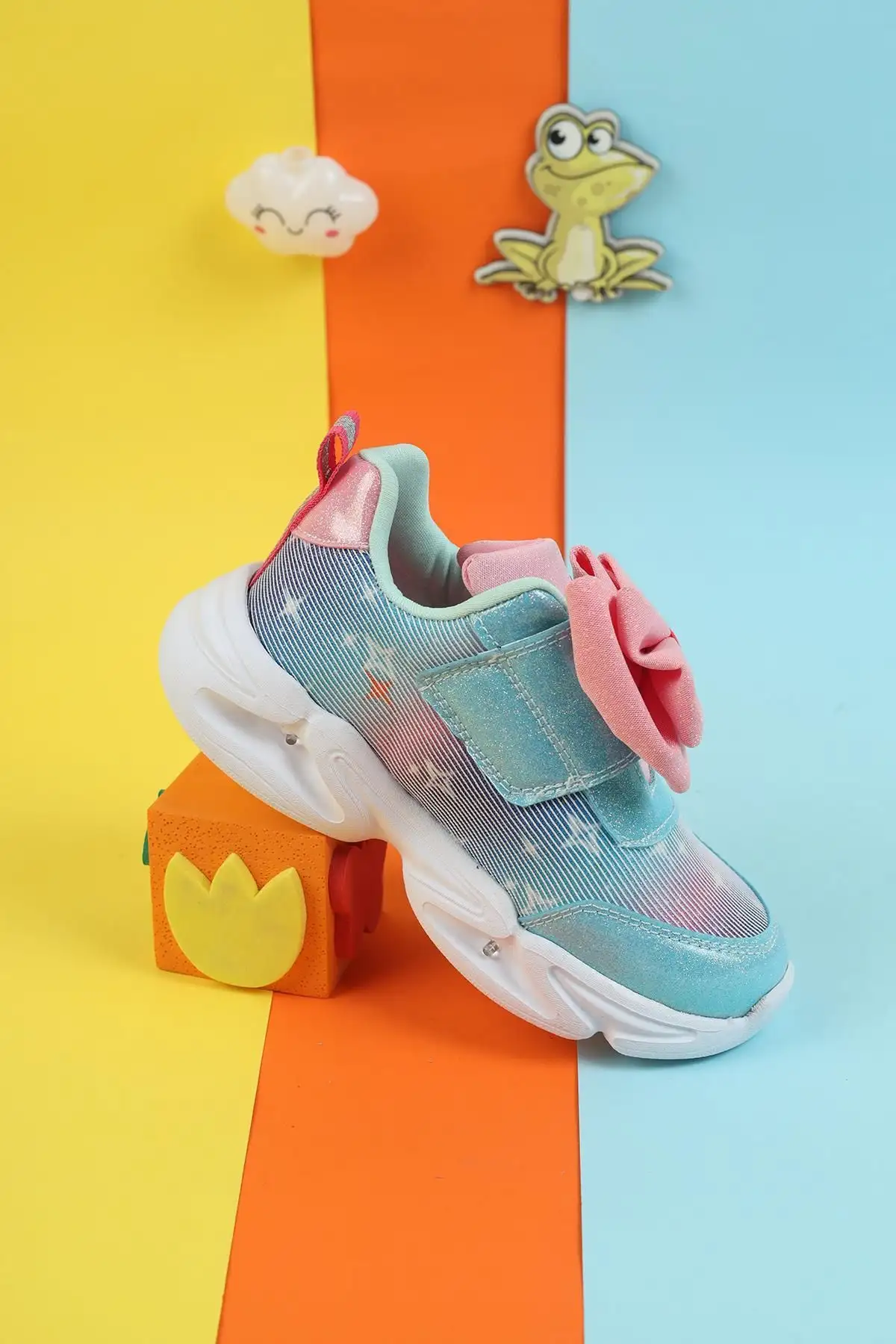 کفش دخترانه کفش ورزشی دخترانه تمام اورتپدیک با طراحی خاص و بند دار، انعطاف پذیر و قابل تنفس برای روزهای خاص - 3801 کفش دخترانه کفش ورزشی دخترانه تمام اورتپدیک با طراحی خاص و بند دار، انعطاف پذیر و قابل تنفس برای روزهای خاص - 3801