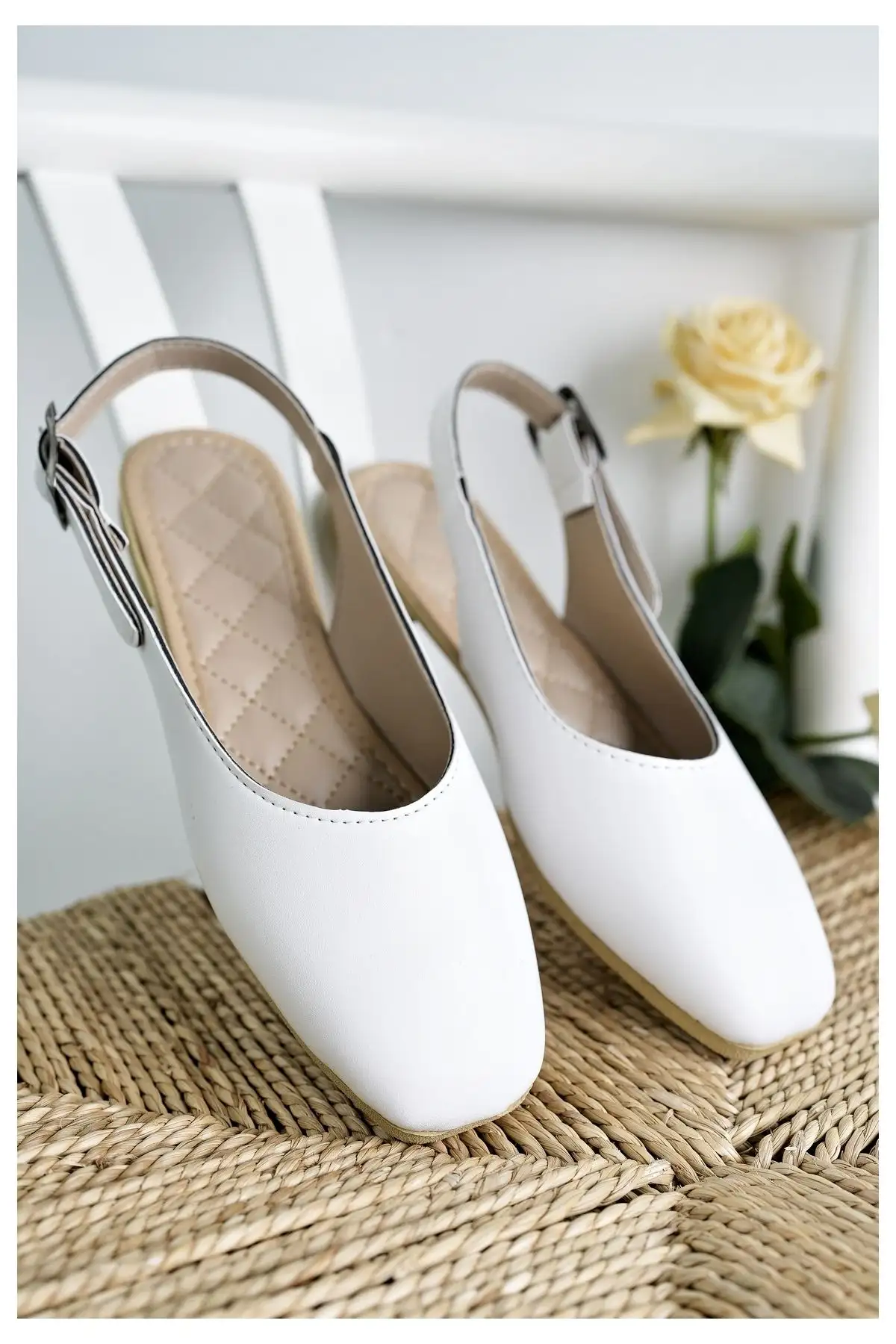 کفش اداری زنانه کفش زنانه باله سفید، صندل شیک، مناسب خانه، کار، اداره و استفاده روزمره - 3220 کفش اداری زنانه کفش زنانه باله سفید، صندل شیک، مناسب خانه، کار، اداره و استفاده روزمره - 3220