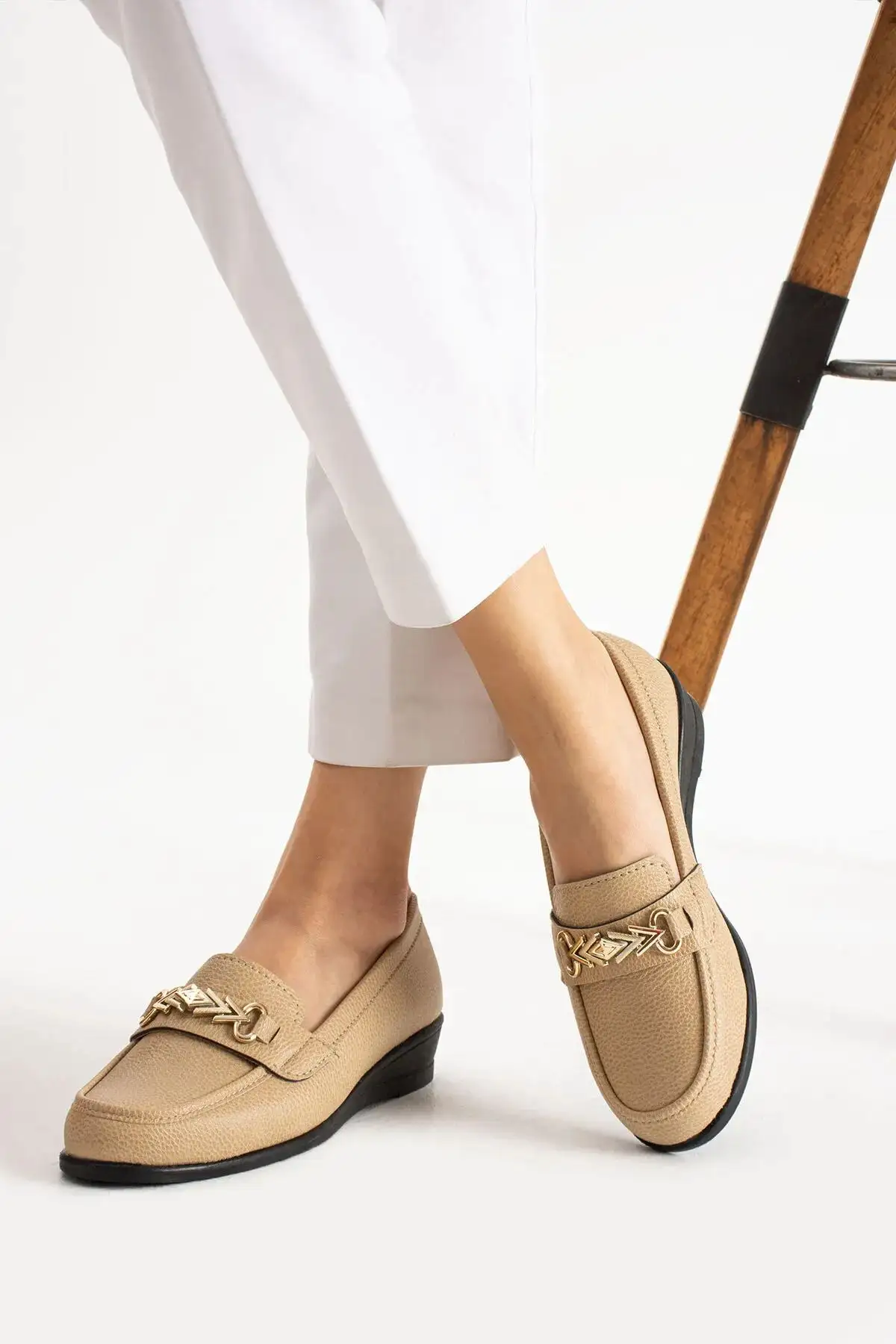 کفش اداری زنانه راحتی بربط، سبک، آناتومیک، ارتوپدیک، مناسب برای استفاده روزمره، برای خانه و دفتر، و فضای باز. - 4384 کفش اداری زنانه راحتی بربط، سبک، آناتومیک، ارتوپدیک، مناسب برای استفاده روزمره، برای خانه و دفتر، و فضای باز. - 4384