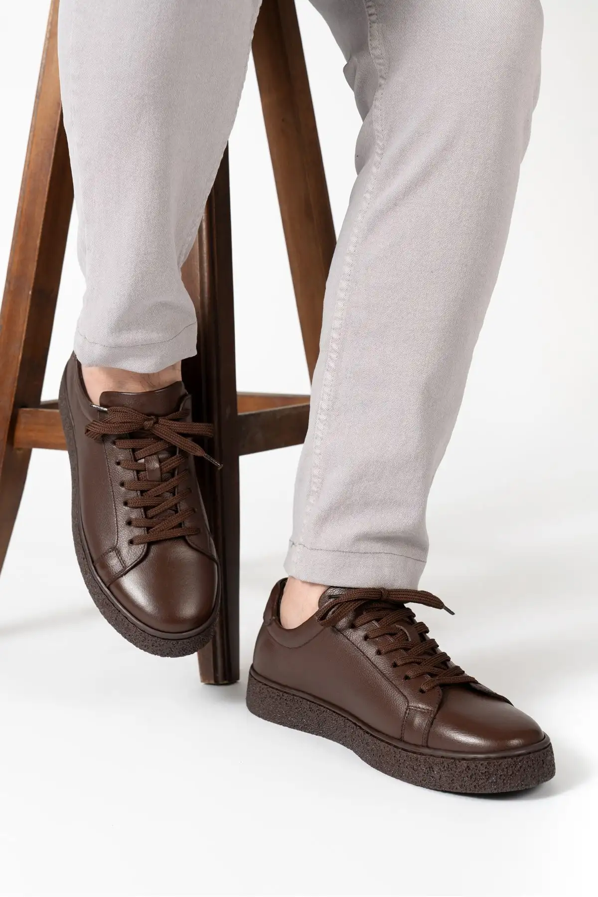 کفش رسمی مردانه 1.  کلاسیک
2.  روزمره  از جنس چرم طبیعی
3.  لوفر
4.  غیر - 4746 کفش رسمی مردانه 1. کلاسیک 2. روزمره از جنس چرم طبیعی 3. لوفر 4. غیر - 4746