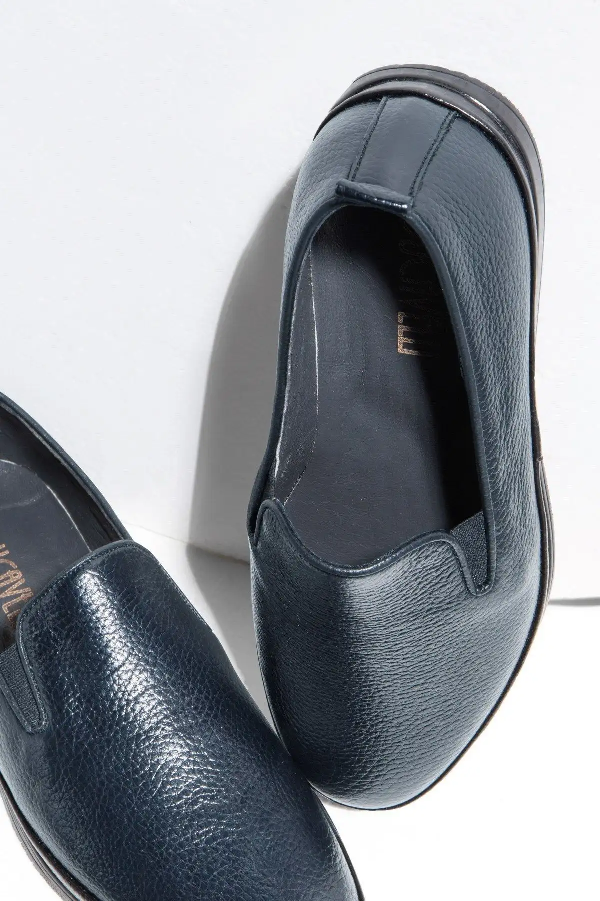 کفش مردانه کتانی راحتی مردانه کنت هاکیکی از چرم طبیعی، کفش پدر، کفش اورتوپدیک، لوفردار - 3270