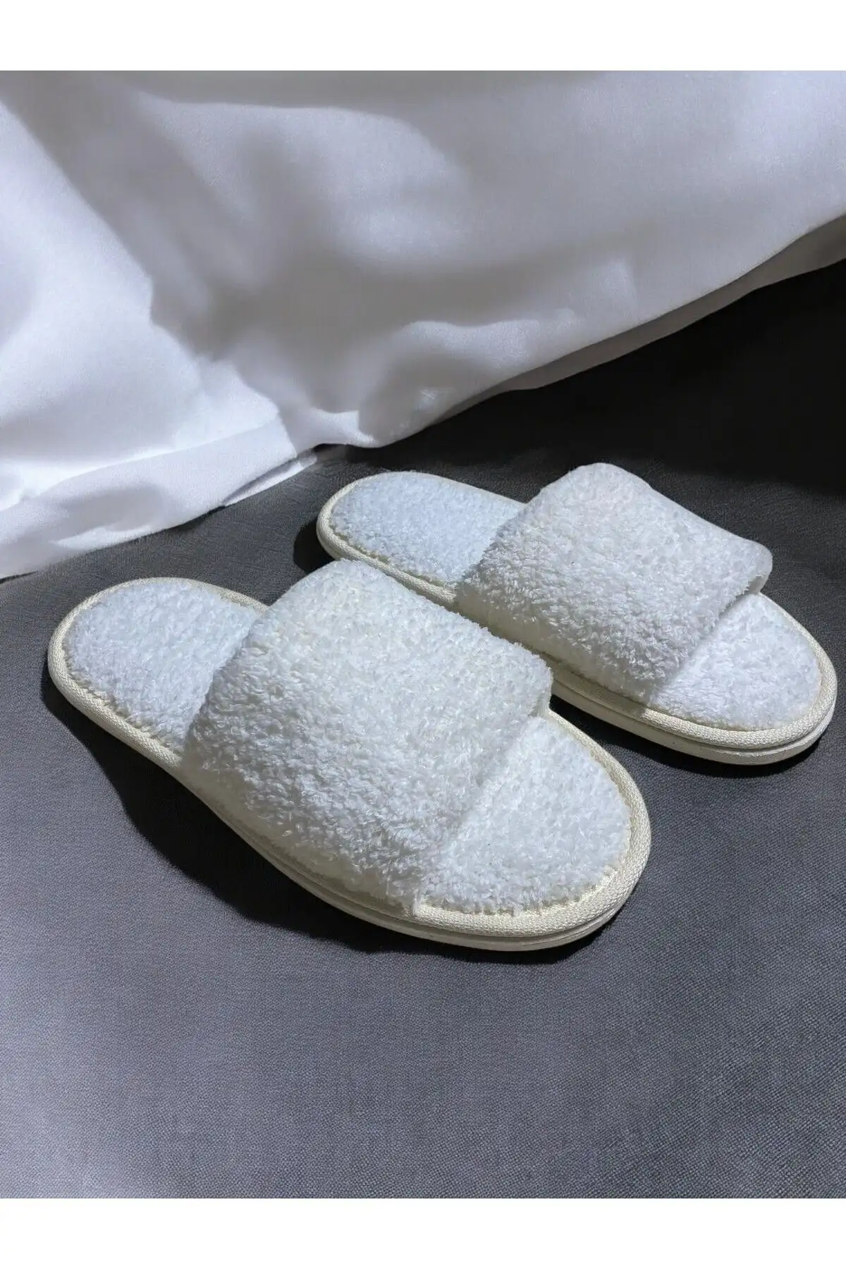 کفش راحتی خانه دمپایی خانگی سفید پشمی unisex با جلو باز - 3956 کفش راحتی خانه دمپایی خانگی سفید پشمی unisex با جلو باز - 3956