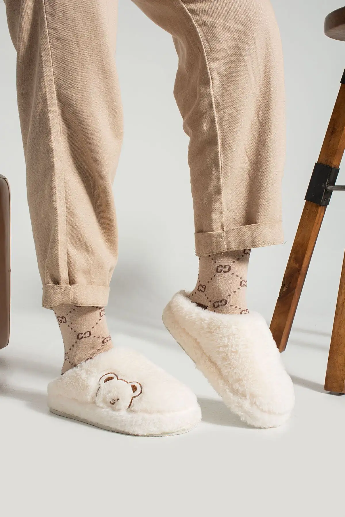 کفش راحتی خانه پابرهنه زنانه، دمپایی پشمی، دمپایی جهیزیه و بوفه، بیصدا، با کفی ضخیم - 4597 کفش راحتی خانه پابرهنه زنانه، دمپایی پشمی، دمپایی جهیزیه و بوفه، بیصدا، با کفی ضخیم - 4597