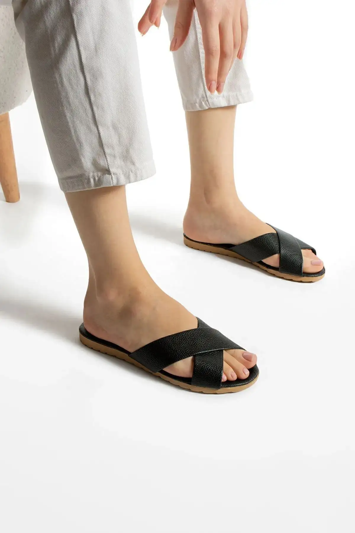 کفش راحتی خانه پک ۳ عددی دمپایی زنانه چلیپر برای استفاده در فضای باز و داخل  – ست جهیزیه - 3971 کفش راحتی خانه پک ۳ عددی دمپایی زنانه چلیپر برای استفاده در فضای باز و داخل – ست جهیزیه - 3971