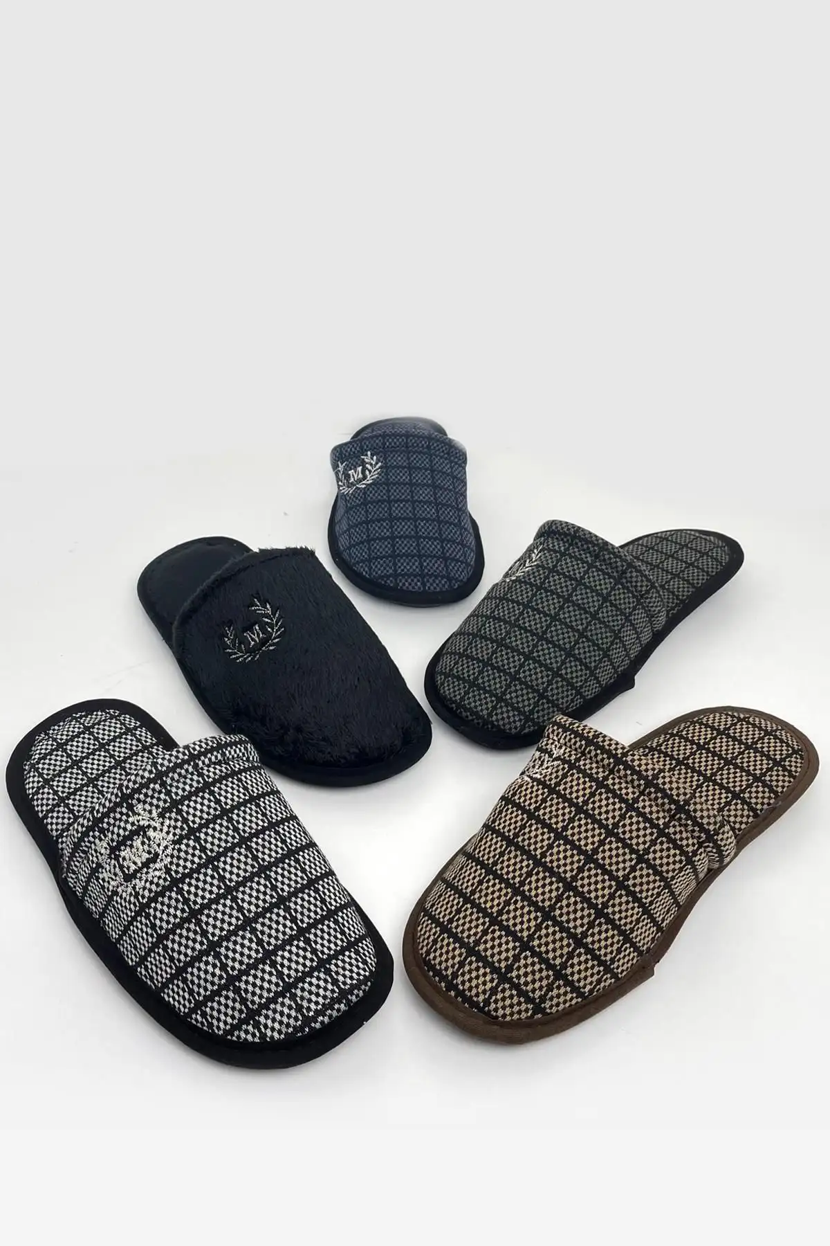 کفش راحتی خانه پک ۵ عددی دمپایی مردانه مودافراتو با طرحهای مختلف - دمپایی خانگی - 4602 کفش راحتی خانه پک ۵ عددی دمپایی مردانه مودافراتو با طرحهای مختلف - دمپایی خانگی - 4602