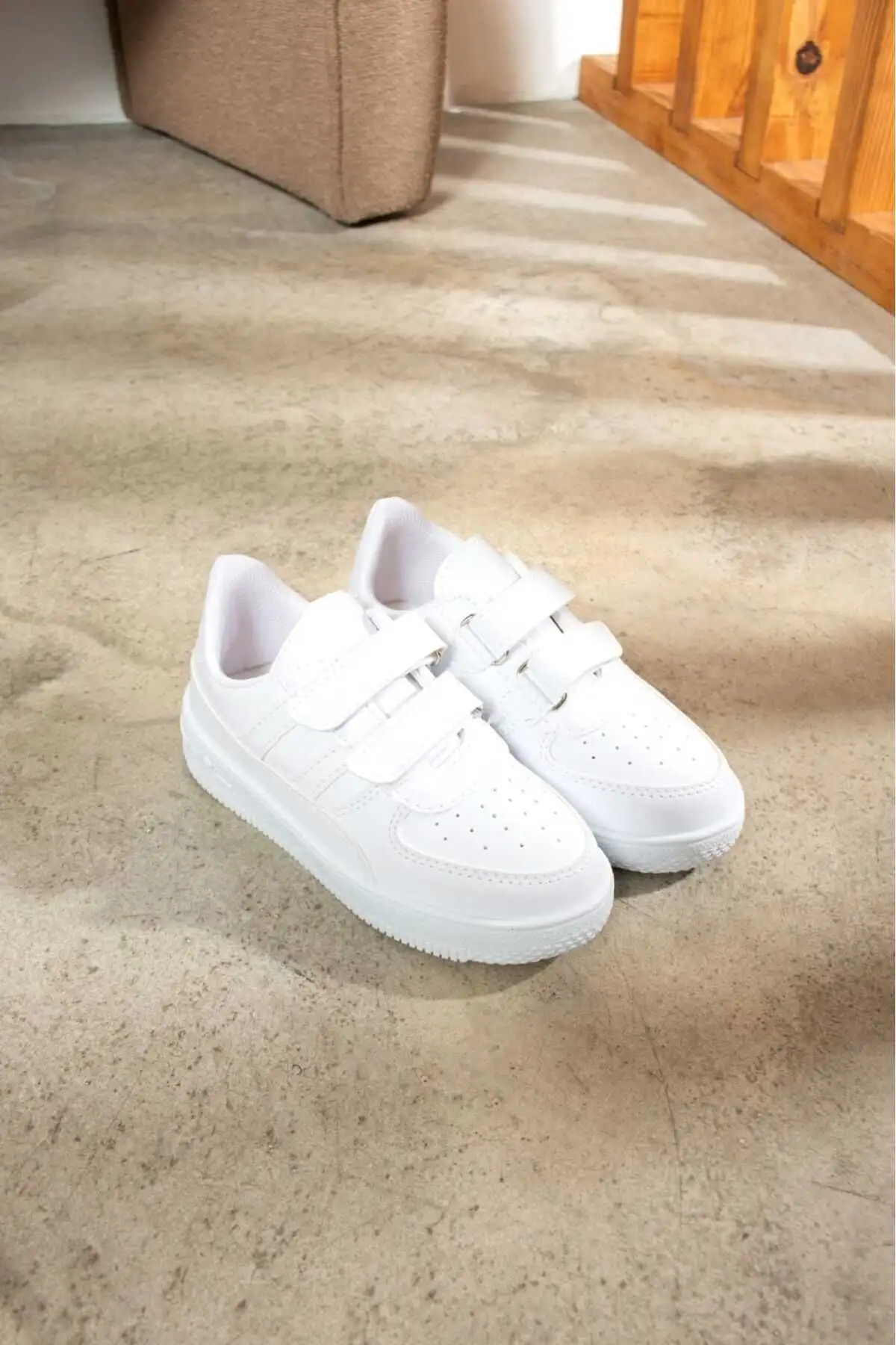 کفش پسرانه کفش ورزشی راحت و کشدار نوزاد و بچهگانه با نوار چسبی (یونیسکس) - 3731 کفش پسرانه کفش ورزشی راحت و کشدار نوزاد و بچهگانه با نوار چسبی (یونیسکس) - 3731