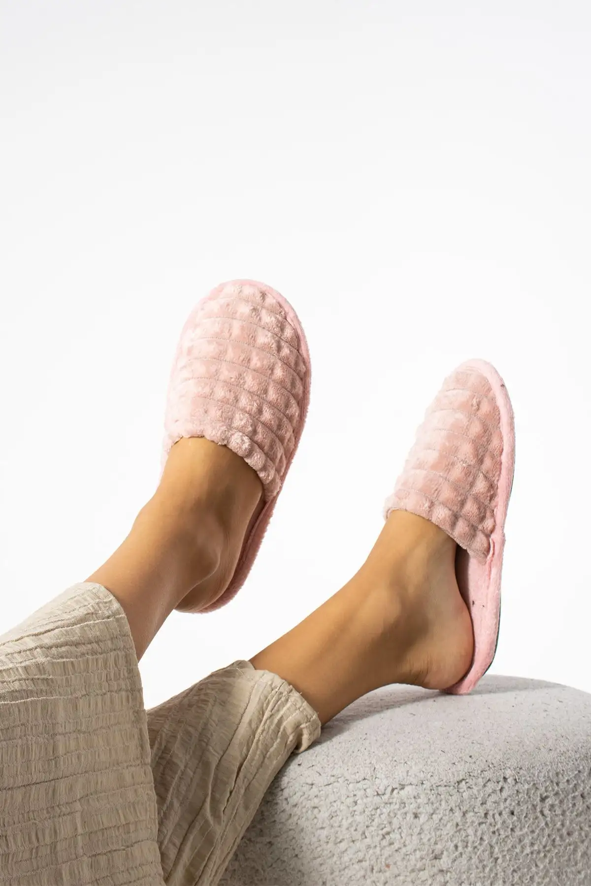 کفش راحتی خانه 3 عددی دمپایی زمستانی هدیه، دمپایی مهمان قابل شستشو، ست سفره عروسی و دمپایی عروس - 3992 کفش راحتی خانه 3 عددی دمپایی زمستانی هدیه، دمپایی مهمان قابل شستشو، ست سفره عروسی و دمپایی عروس - 3992