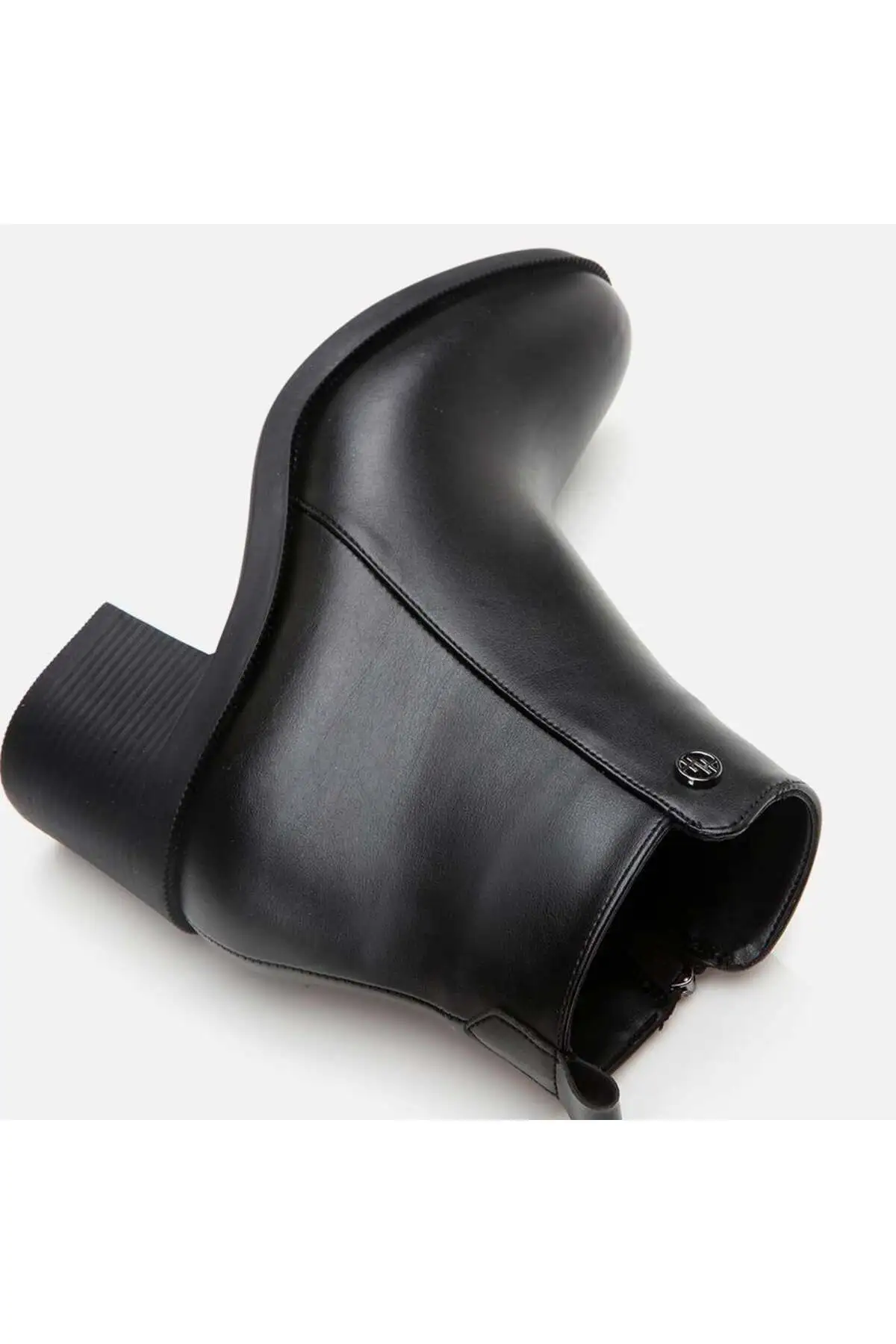 بوت و نیم بوت زنانه پوتین زنانه مشکی 01BOY295410A100 - 3456 بوت و نیم بوت زنانه پوتین زنانه مشکی 01BOY295410A100 - 3456