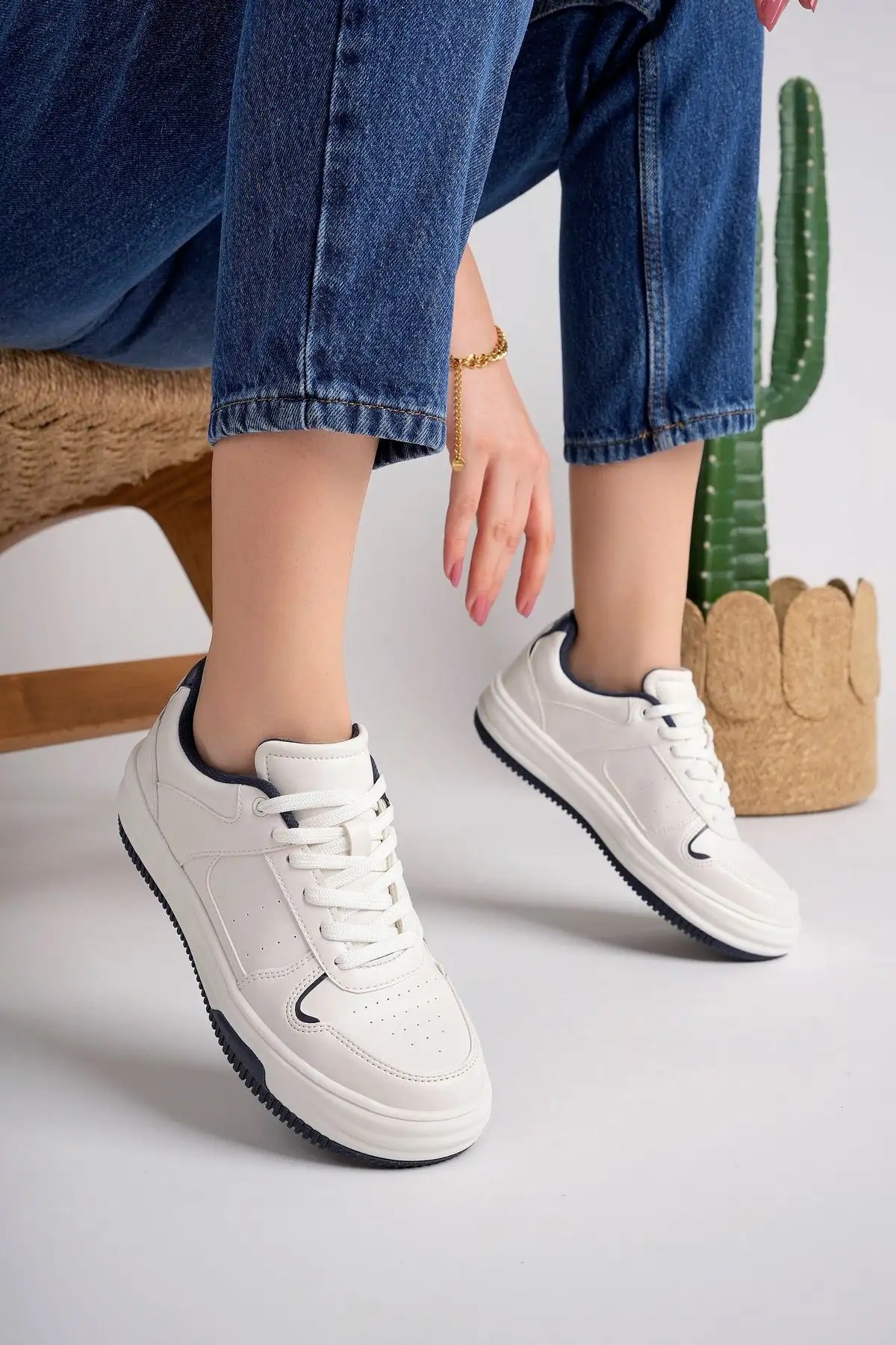 کفش ورزشی کفش ورزشی روزمره زنانه رنگ سرمهای - 3373 کفش ورزشی کفش ورزشی روزمره زنانه رنگ سرمهای - 3373