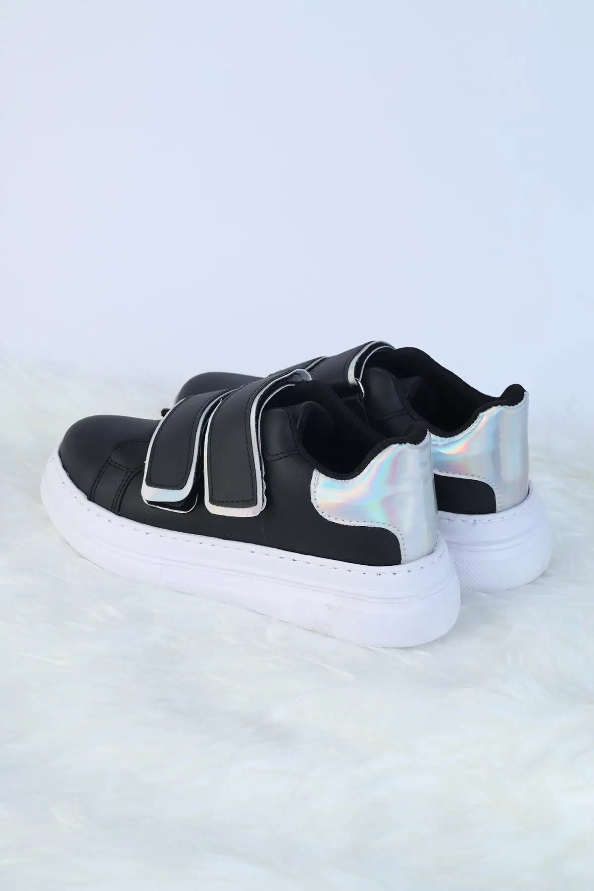 کفش دخترانه کفش ورزشی ساده کودک با زیره انعطافپذیر و راحت، مناسب برای استفاده عمومی و تنفسپذیر - 3813 کفش دخترانه کفش ورزشی ساده کودک با زیره انعطافپذیر و راحت، مناسب برای استفاده عمومی و تنفسپذیر - 3813