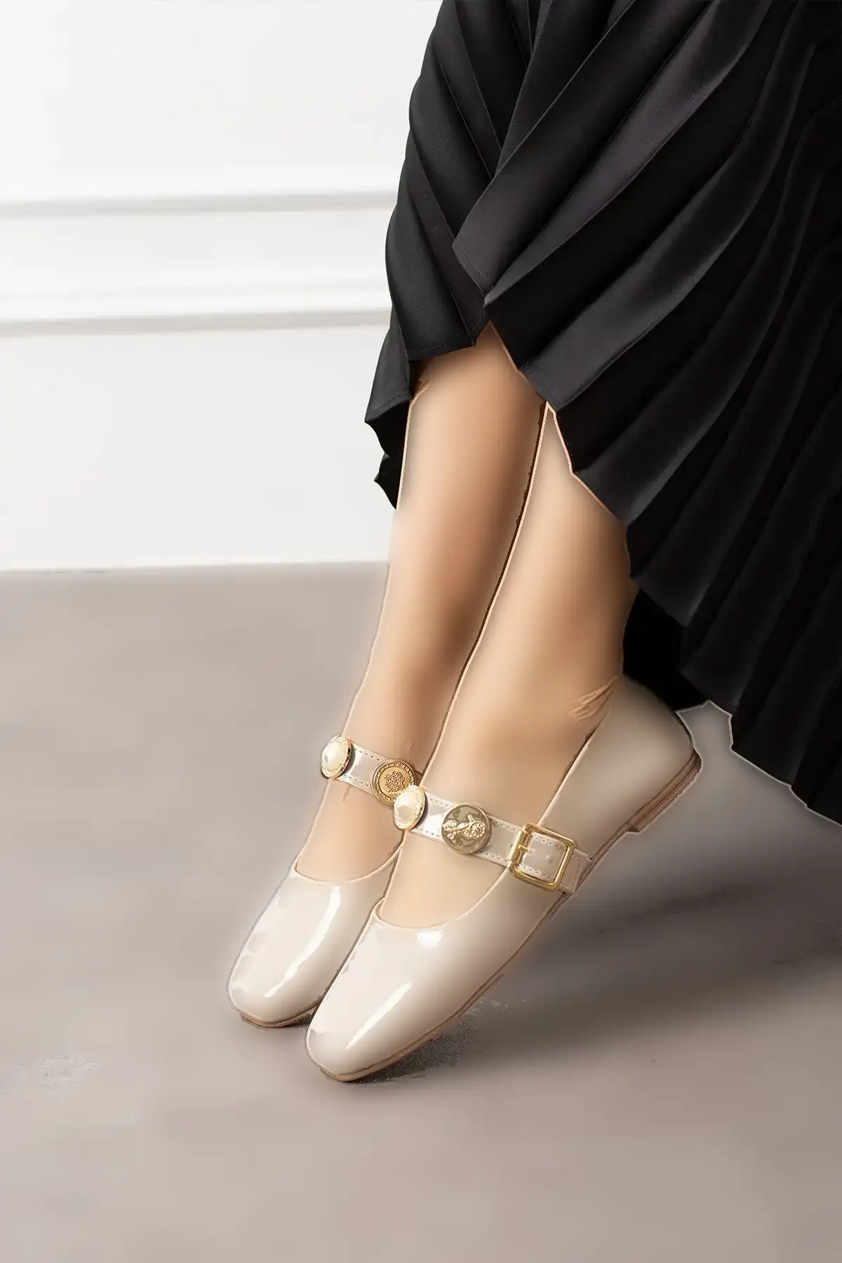 کفش اداری زنانه بابت روزانه - باریک روزانه با دکمه و لوازم جانبی مروارید - پا پوش برای خانه، دفتر و فضای باز - 4394 کفش اداری زنانه بابت روزانه - باریک روزانه با دکمه و لوازم جانبی مروارید - پا پوش برای خانه، دفتر و فضای باز - 4394