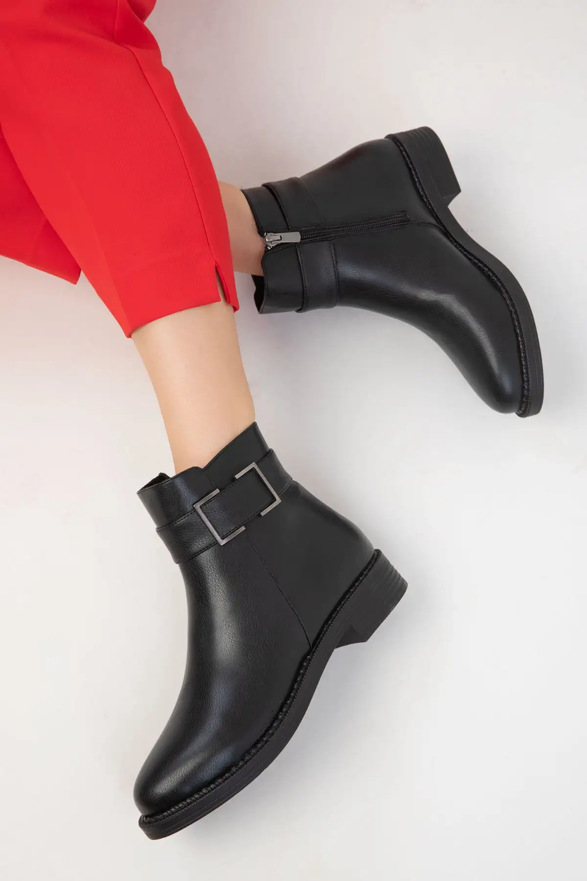 بوت و نیم‌ بوت زنانه ی مشکی ۱۹۵۸۴ - 5012