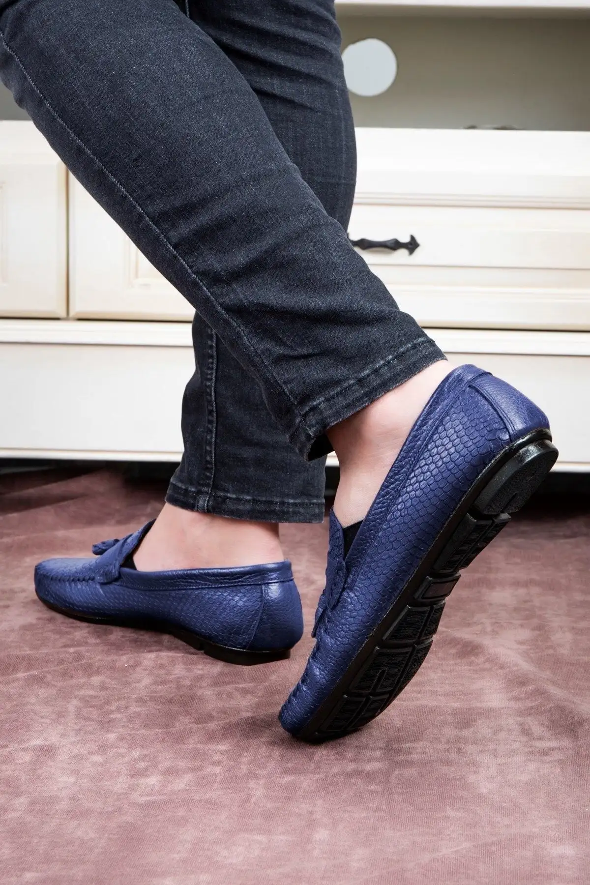 کفش مردانه 1. کفش روزمره مردانه چرم طبیعی آرایه
2. کفش راگ لوفر - 3279 کفش مردانه 1. کفش روزمره مردانه چرم طبیعی آرایه 2. کفش راگ لوفر - 3279